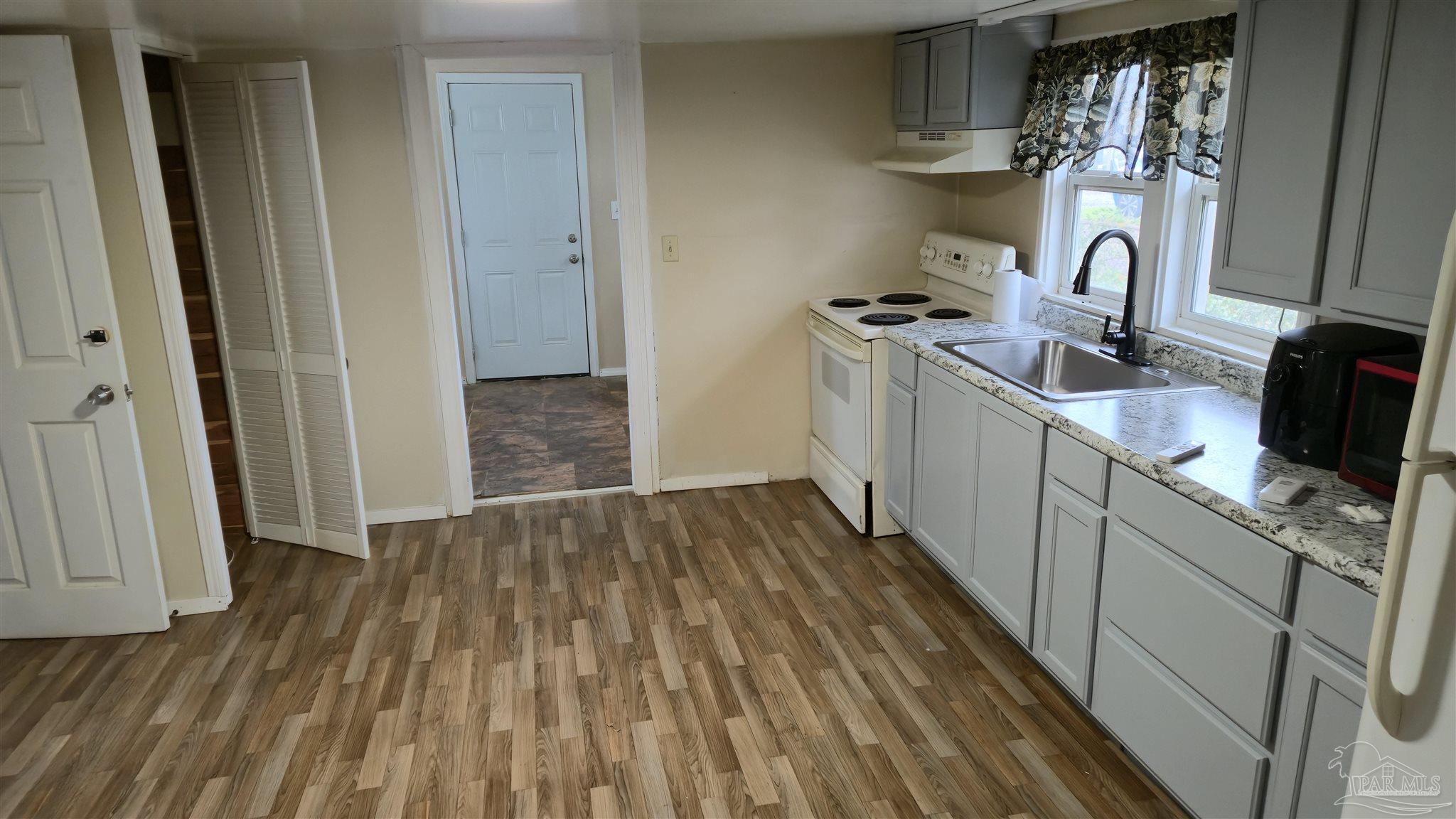 2813 N F Street Pensacola FL 32501