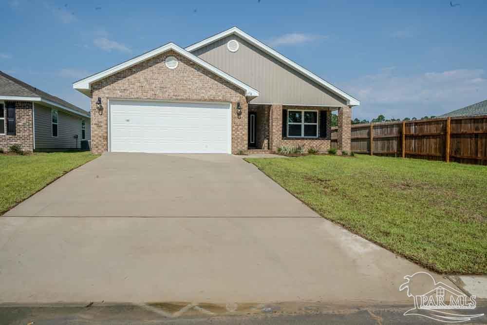 935 Pine Top Lane # 8b Cantonment FL 32533