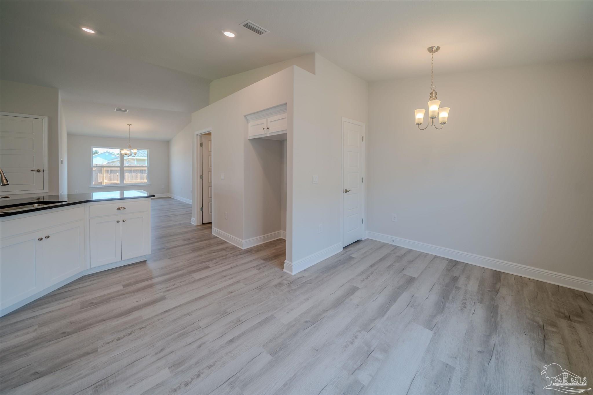 935 Pine Top Lane # 8b Cantonment FL 32533