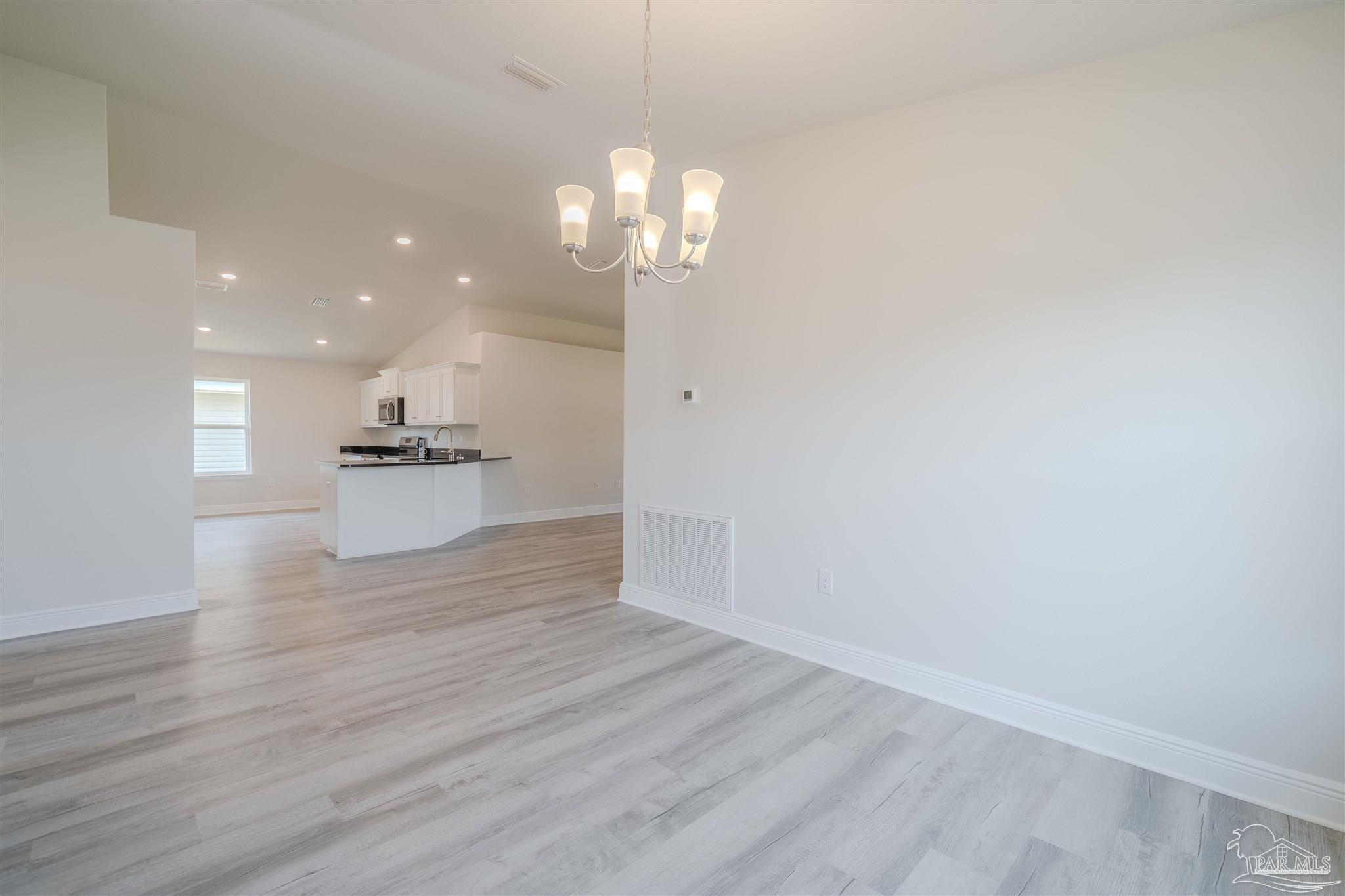 935 Pine Top Lane # 8b Cantonment FL 32533