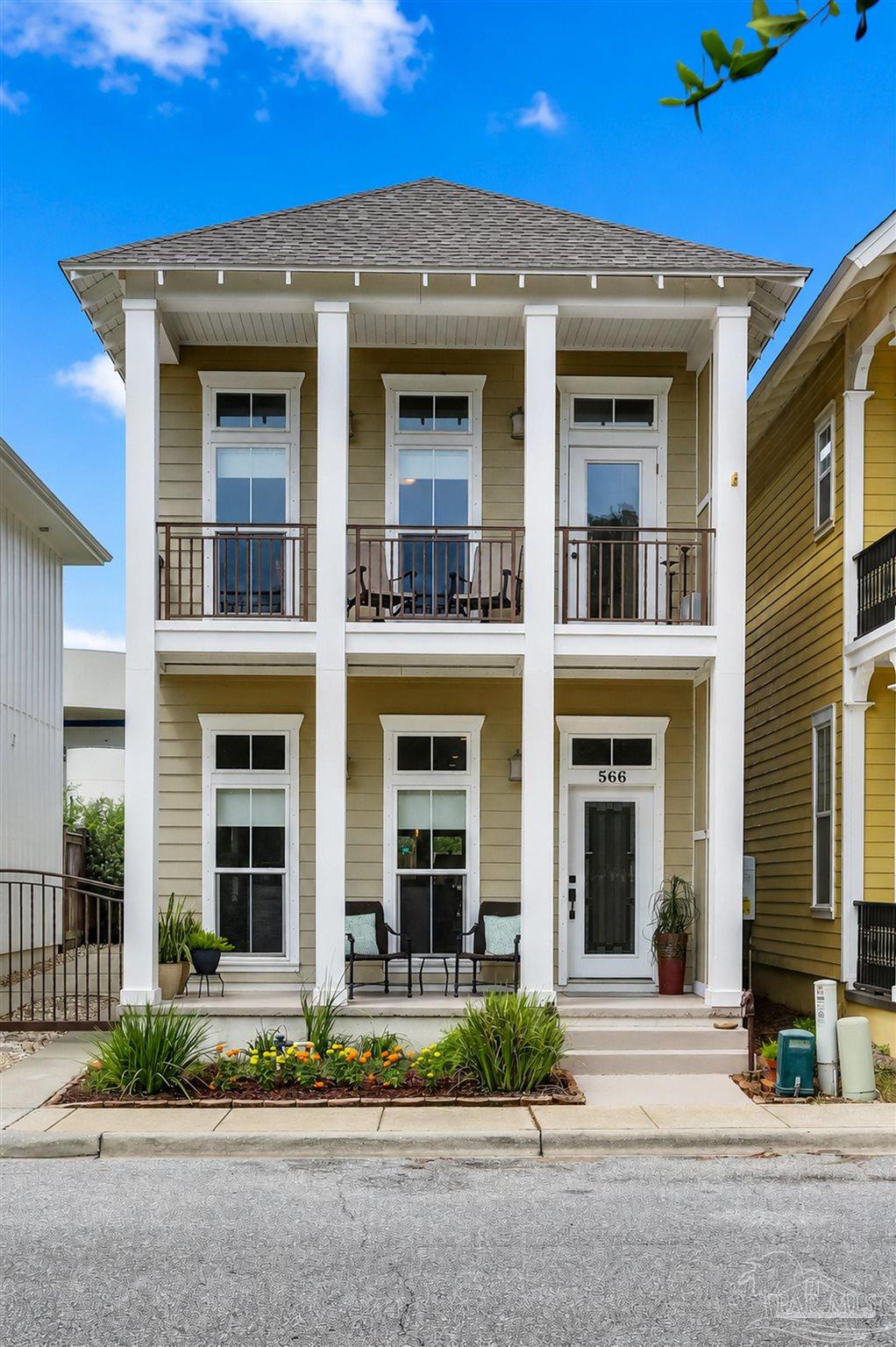 566 Santos Street Pensacola FL 32502