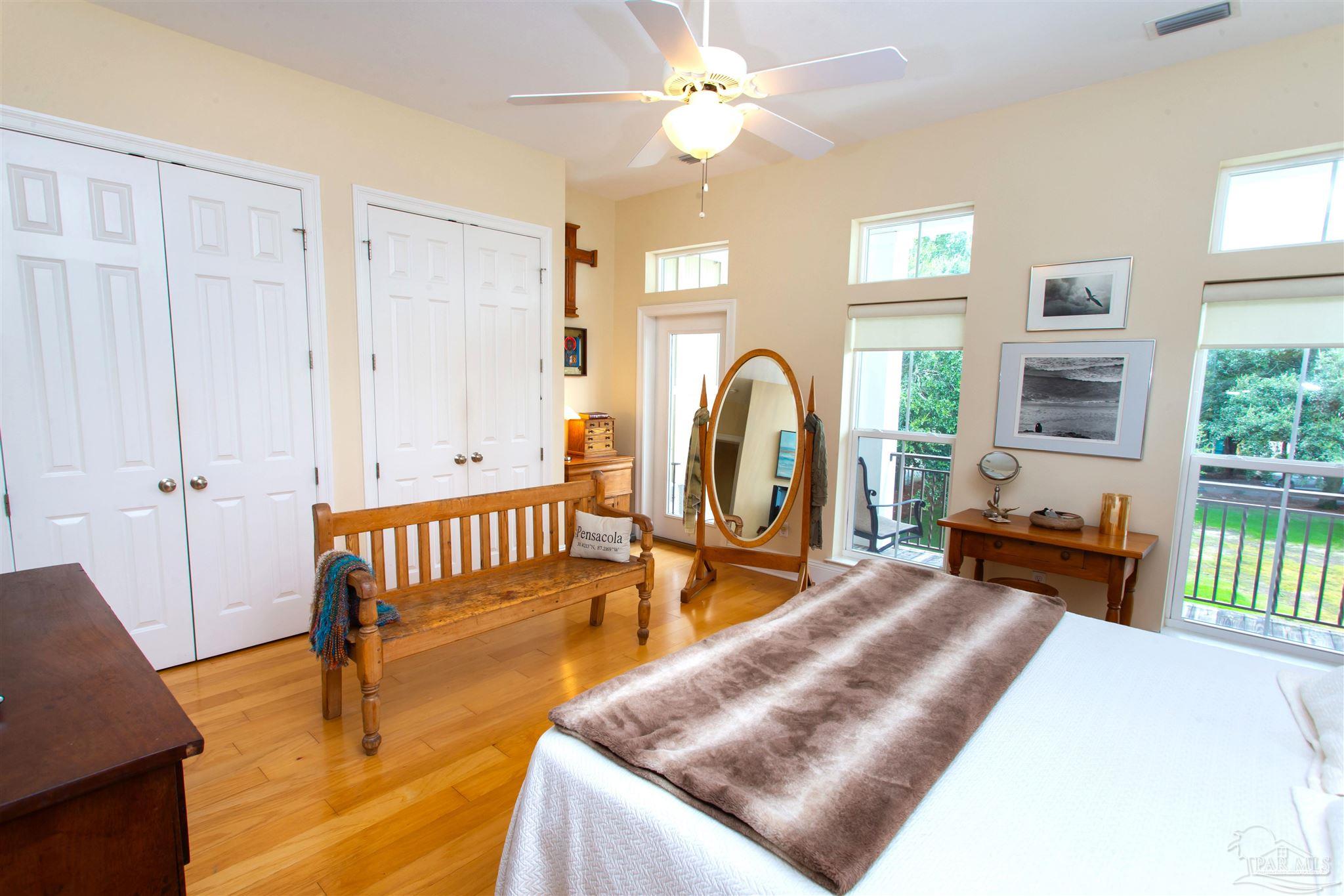 566 Santos Street Pensacola FL 32502