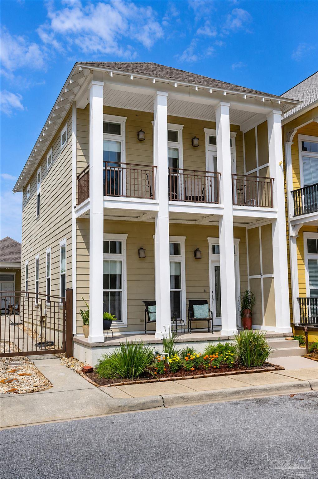 566 Santos Street Pensacola FL 32502
