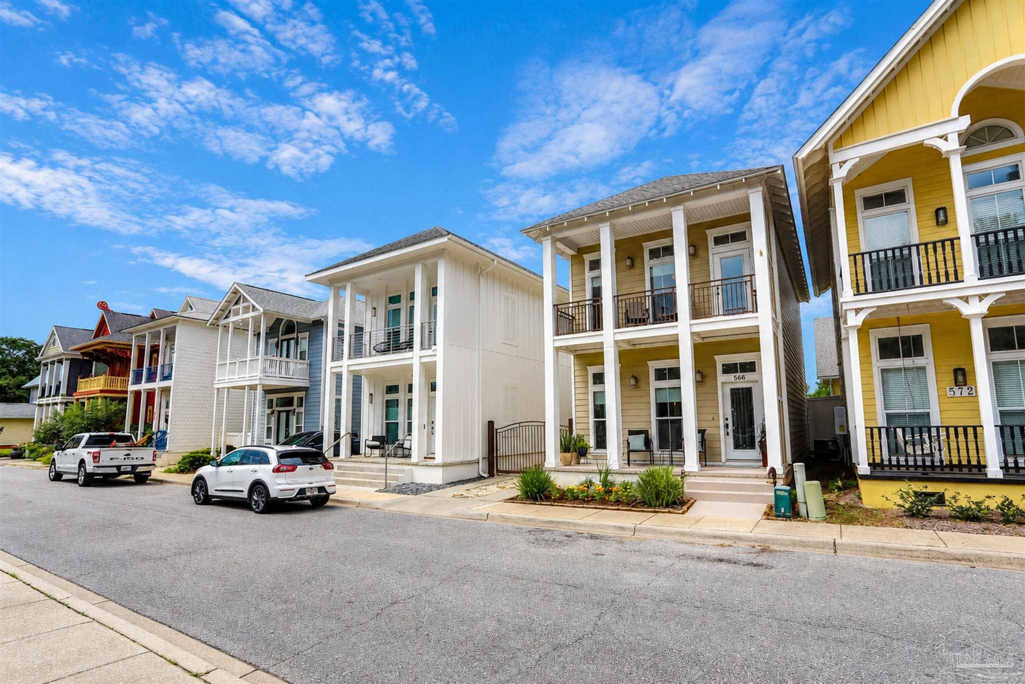566 Santos Street Pensacola FL 32502