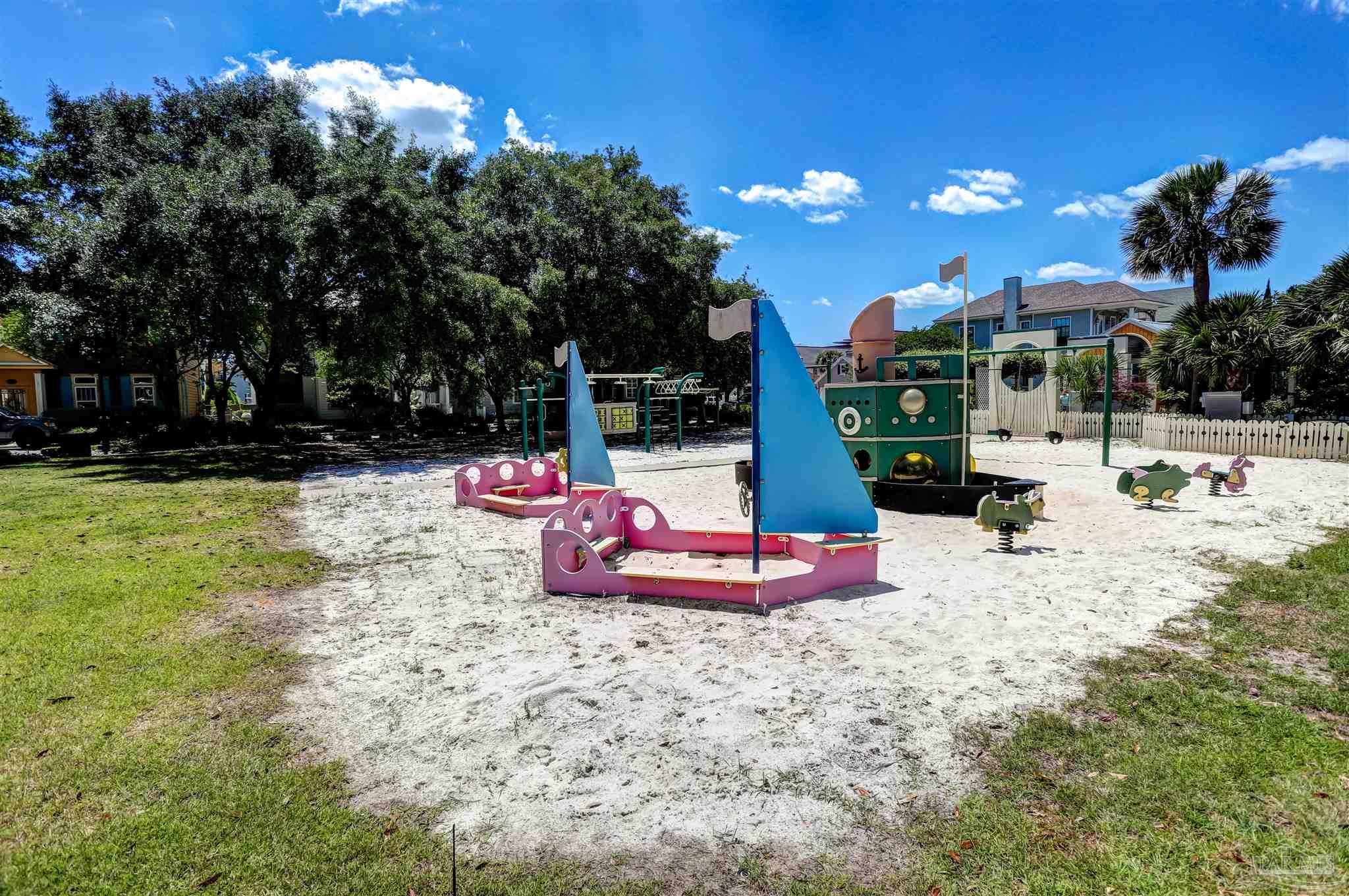 566 Santos Street Pensacola FL 32502