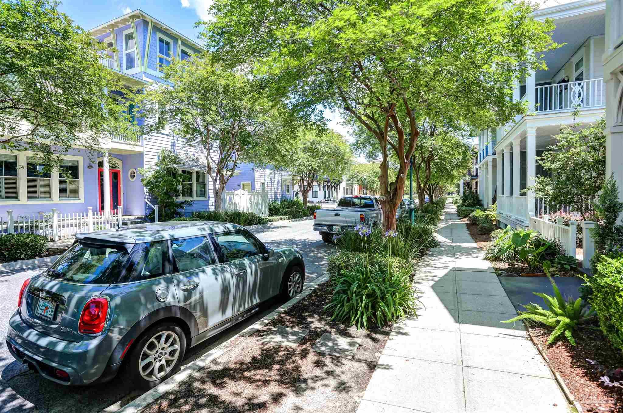 566 Santos Street Pensacola FL 32502