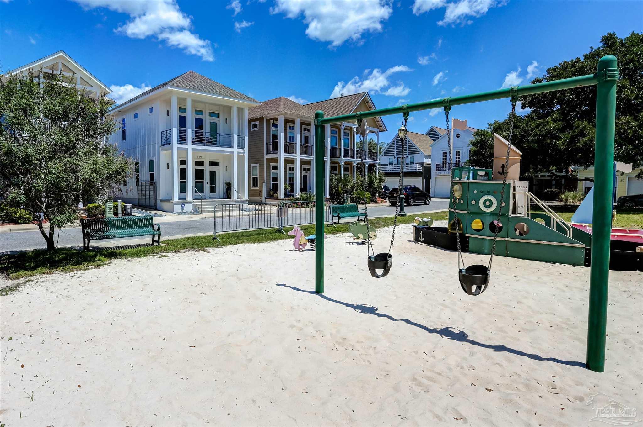 566 Santos Street Pensacola FL 32502