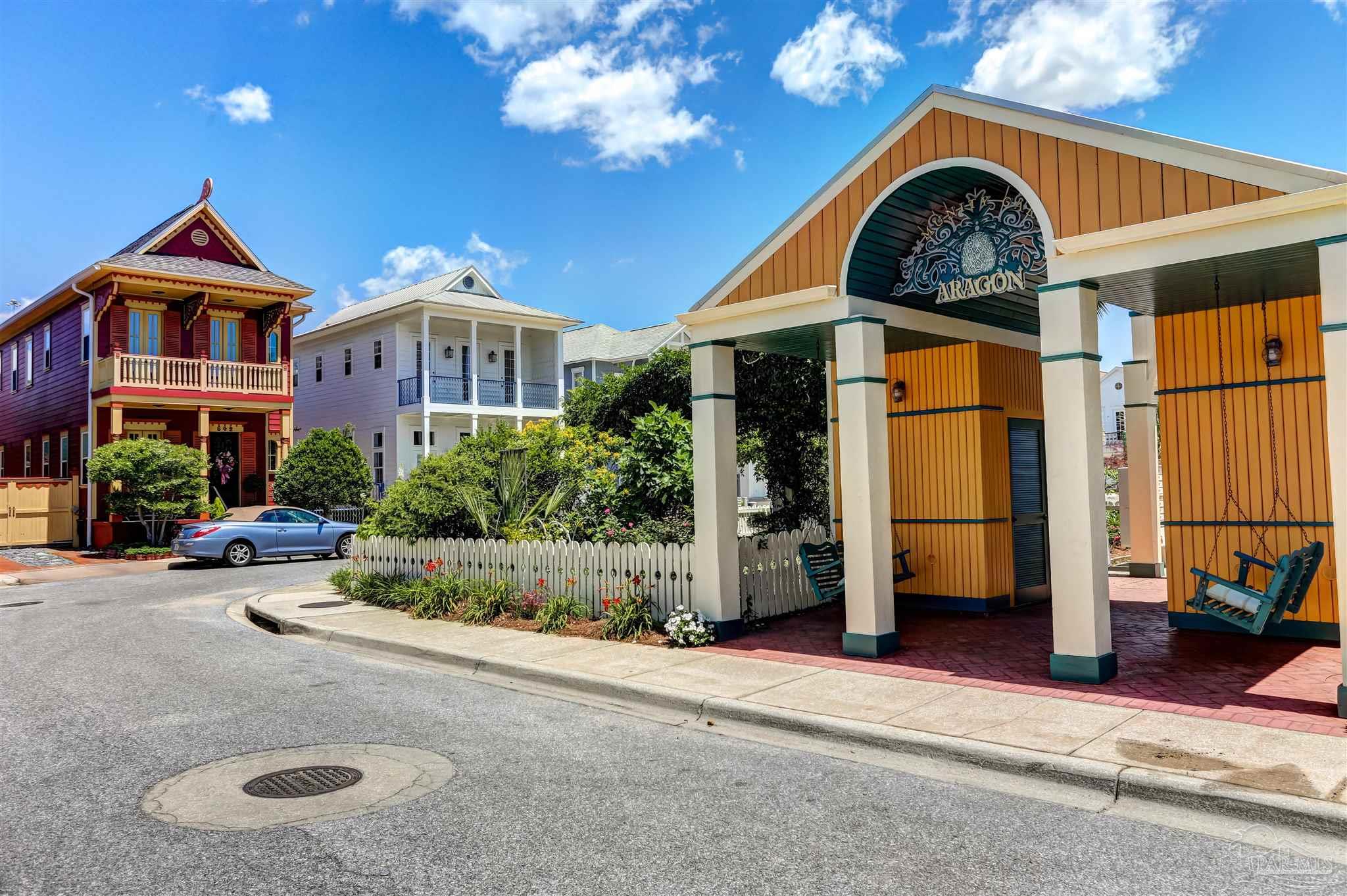 566 Santos Street Pensacola FL 32502