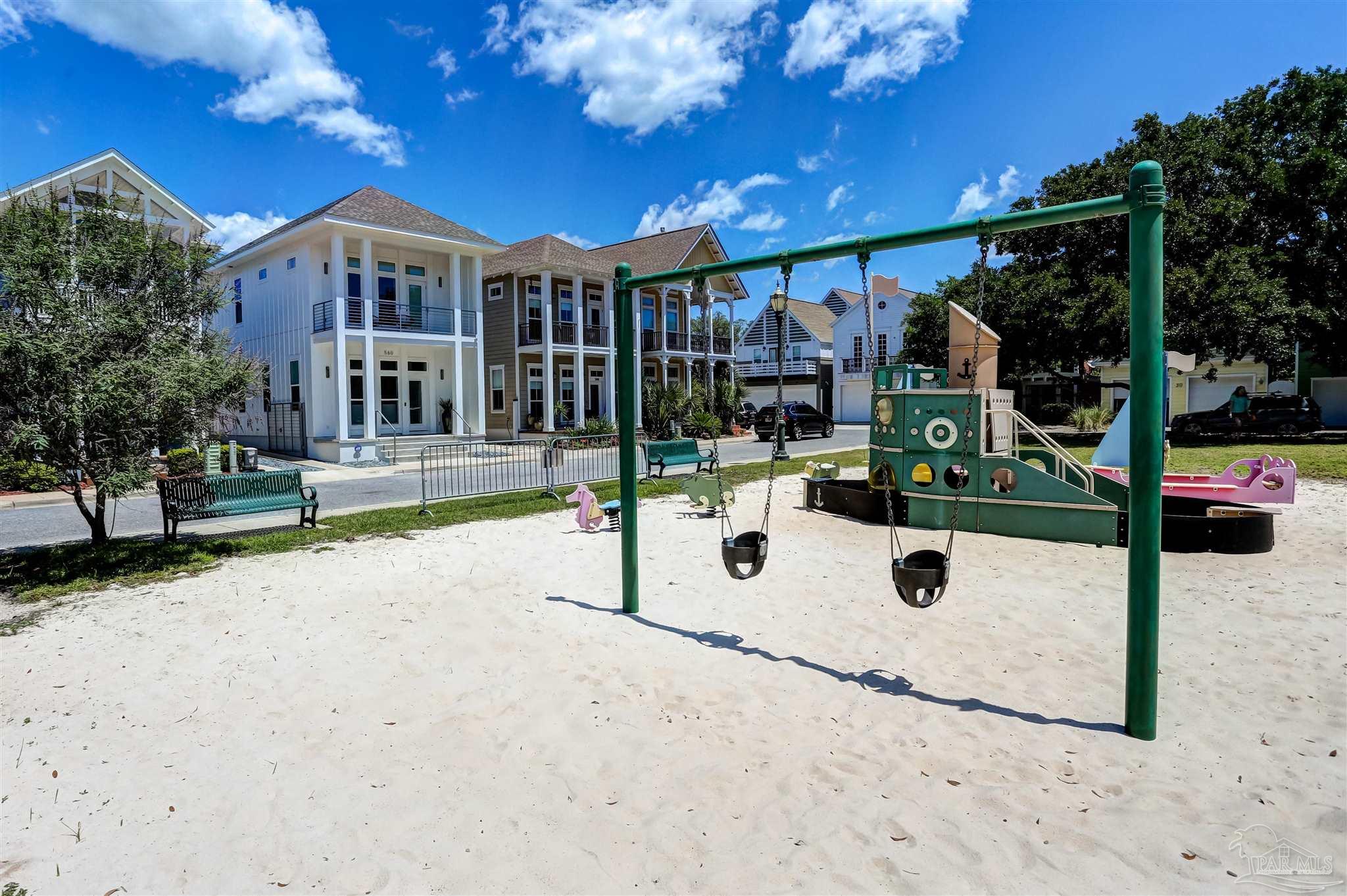 566 Santos Street Pensacola FL 32502
