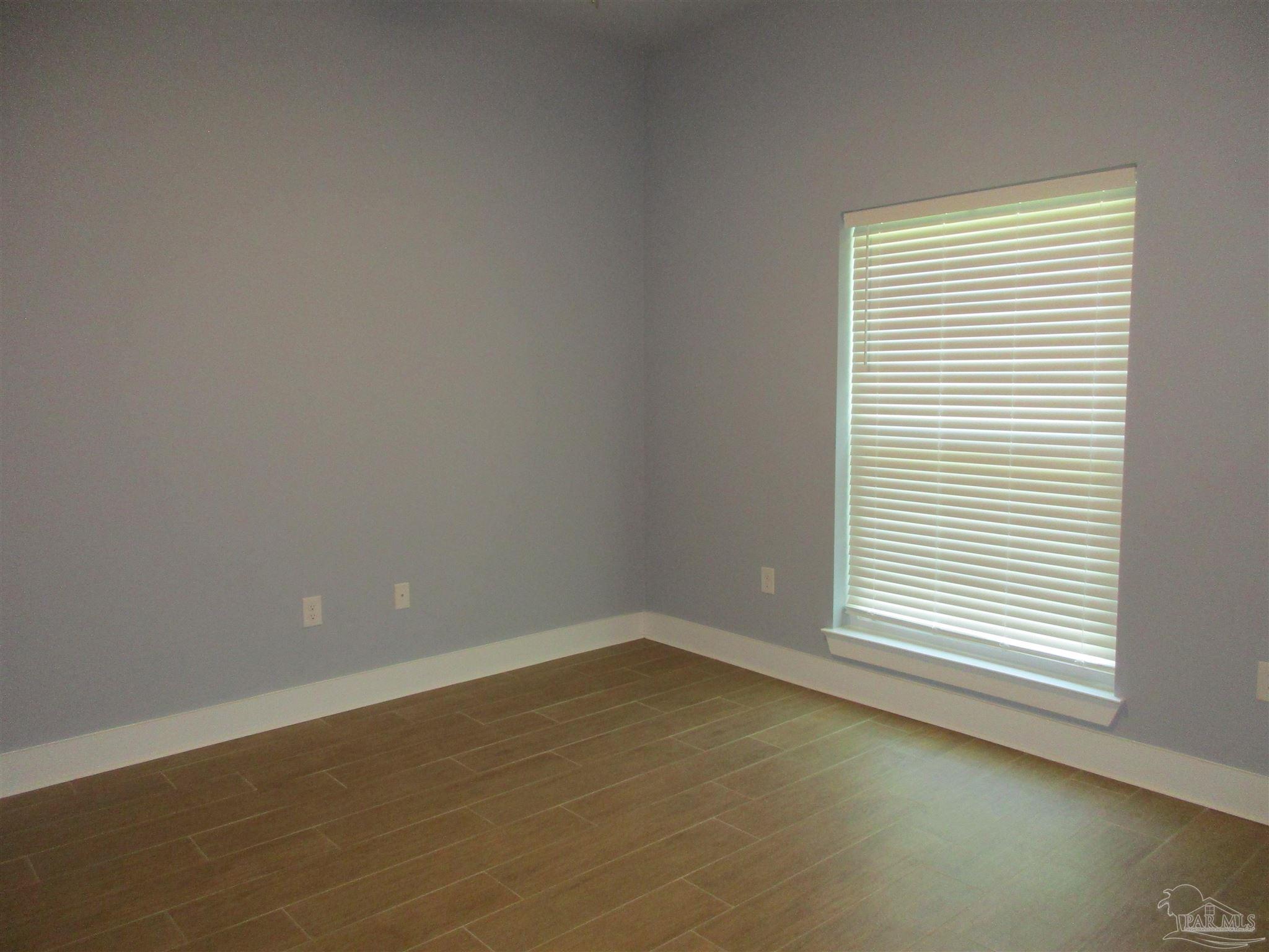 1972 Fontainebleau Court Navarre FL 32566
