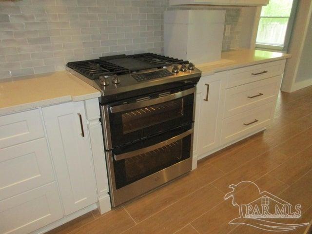 1972 Fontainebleau Court Navarre FL 32566