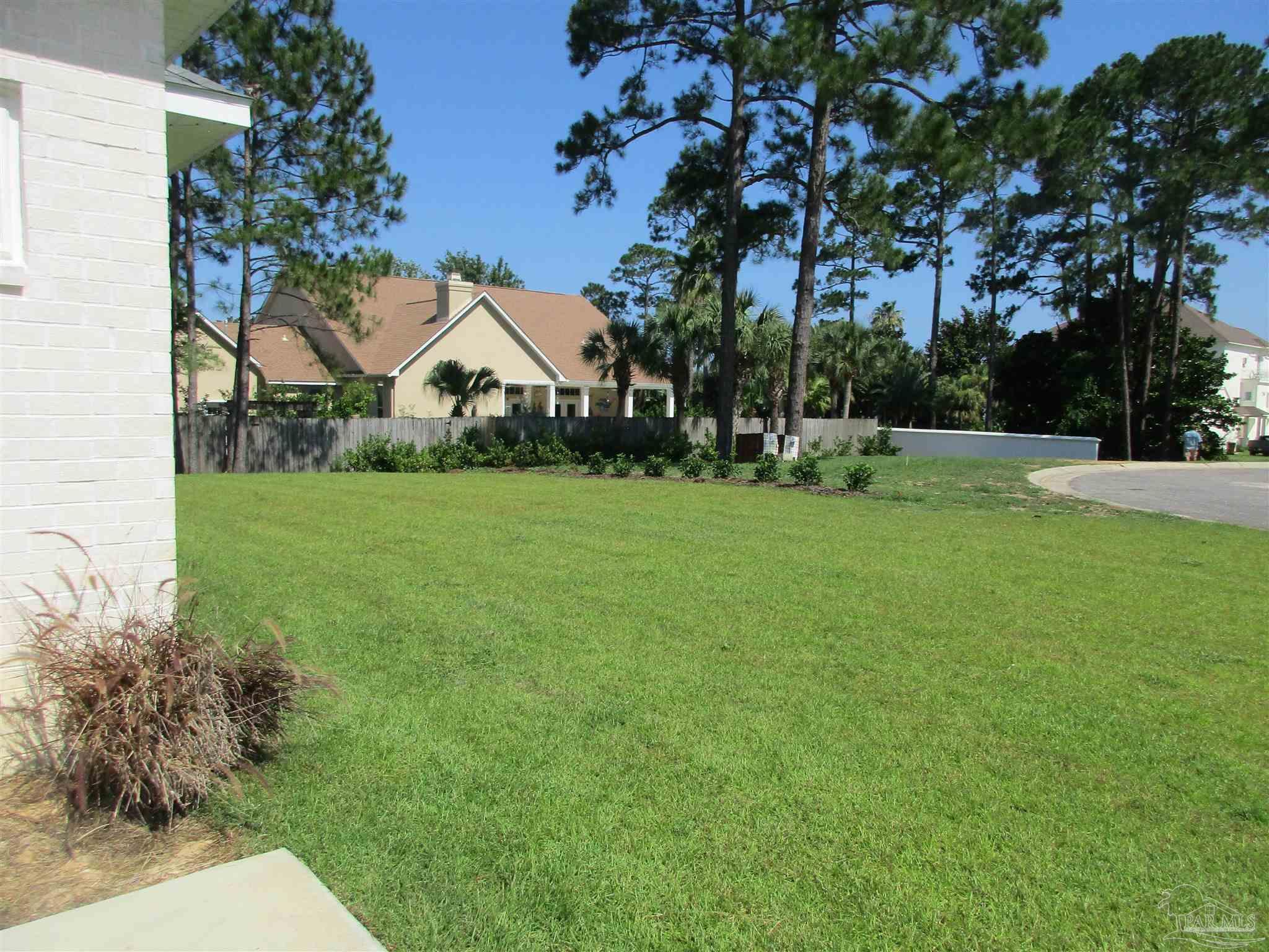 1972 Fontainebleau Court Navarre FL 32566