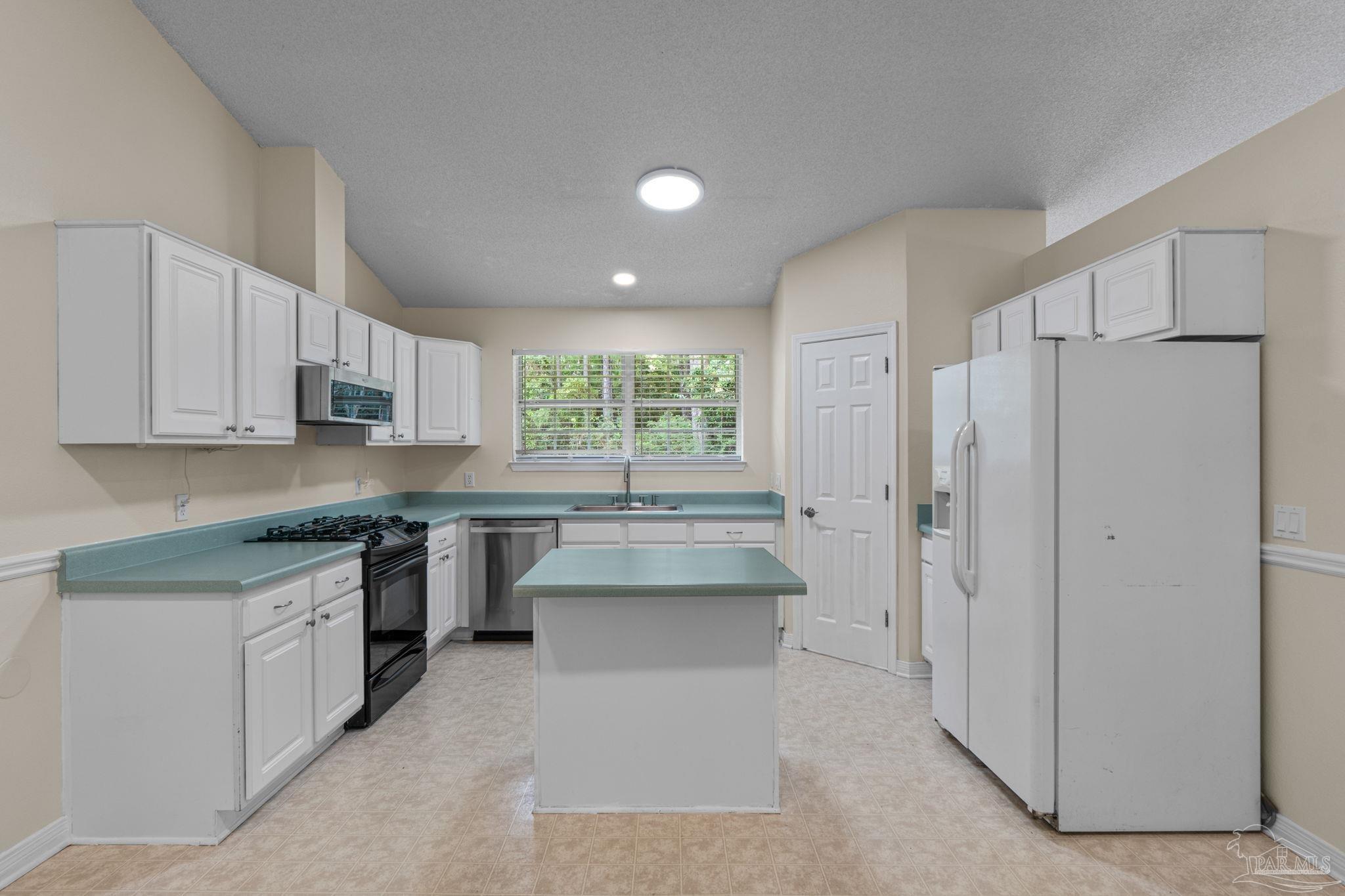 2028 Peregrine Court Pensacola FL 32506