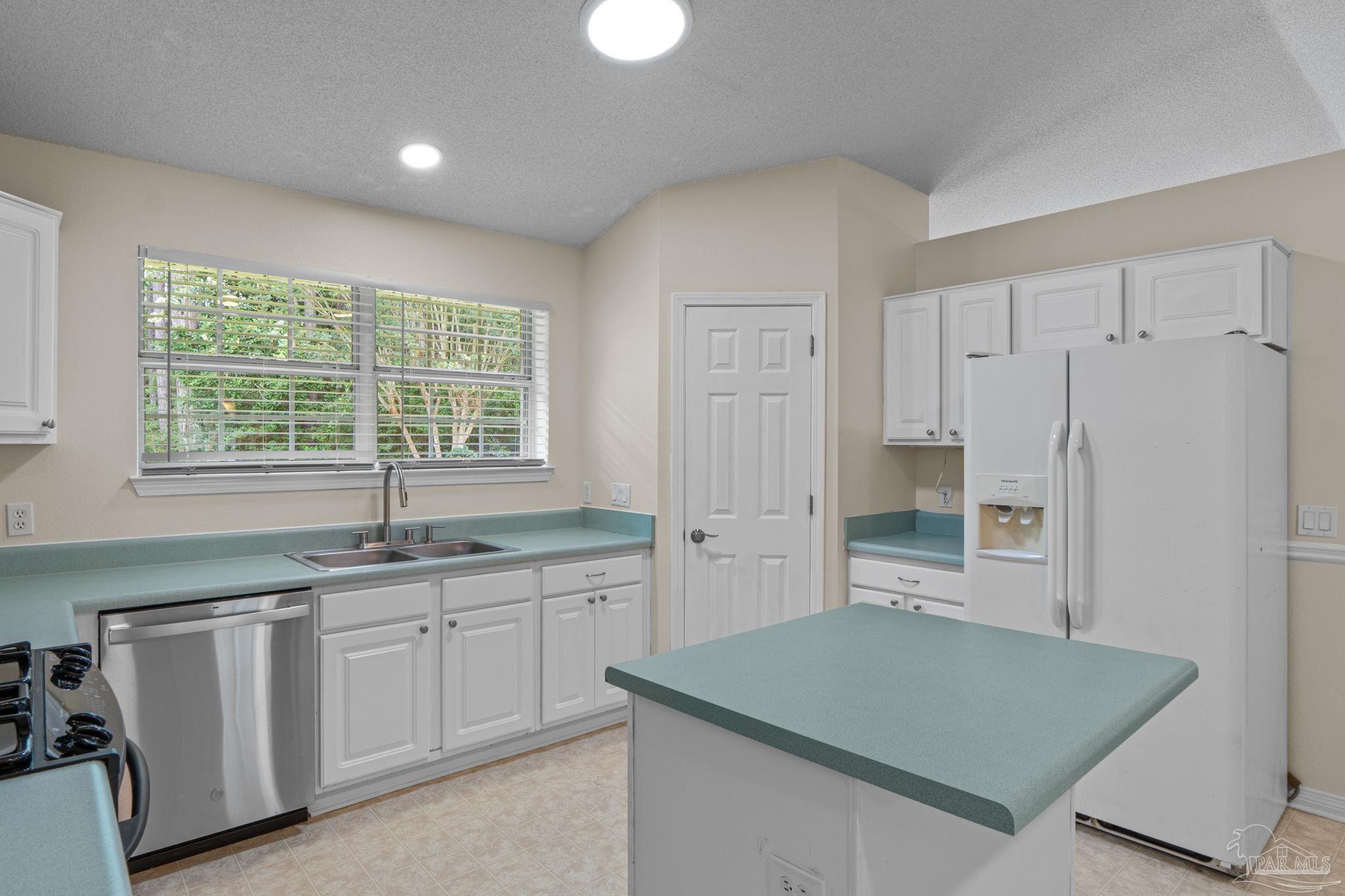 2028 Peregrine Court Pensacola FL 32506