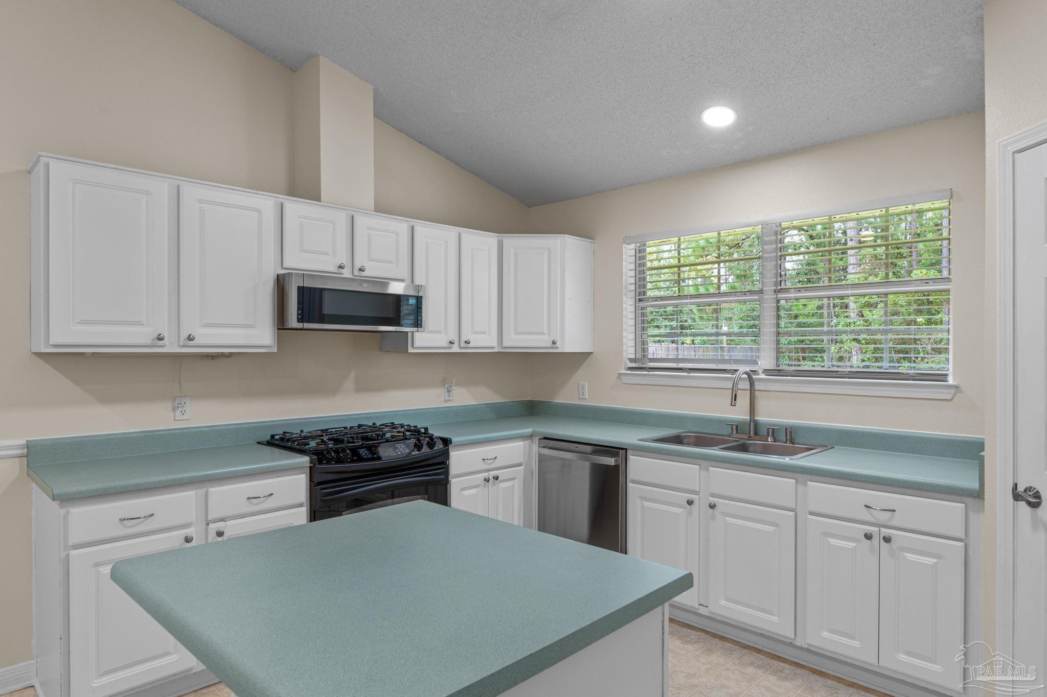 2028 Peregrine Court Pensacola FL 32506