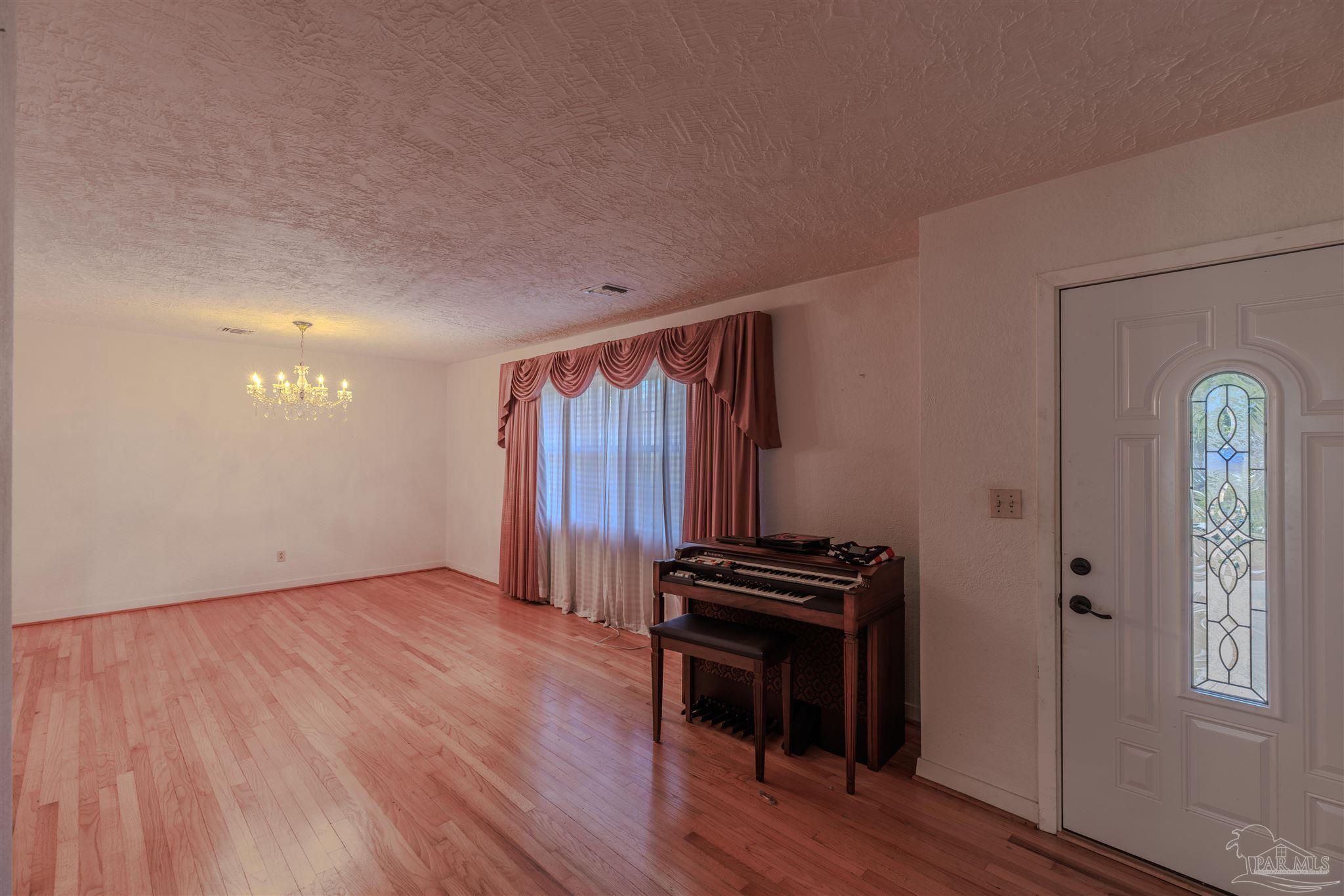 2035 Summit Boulevard Pensacola FL 32503
