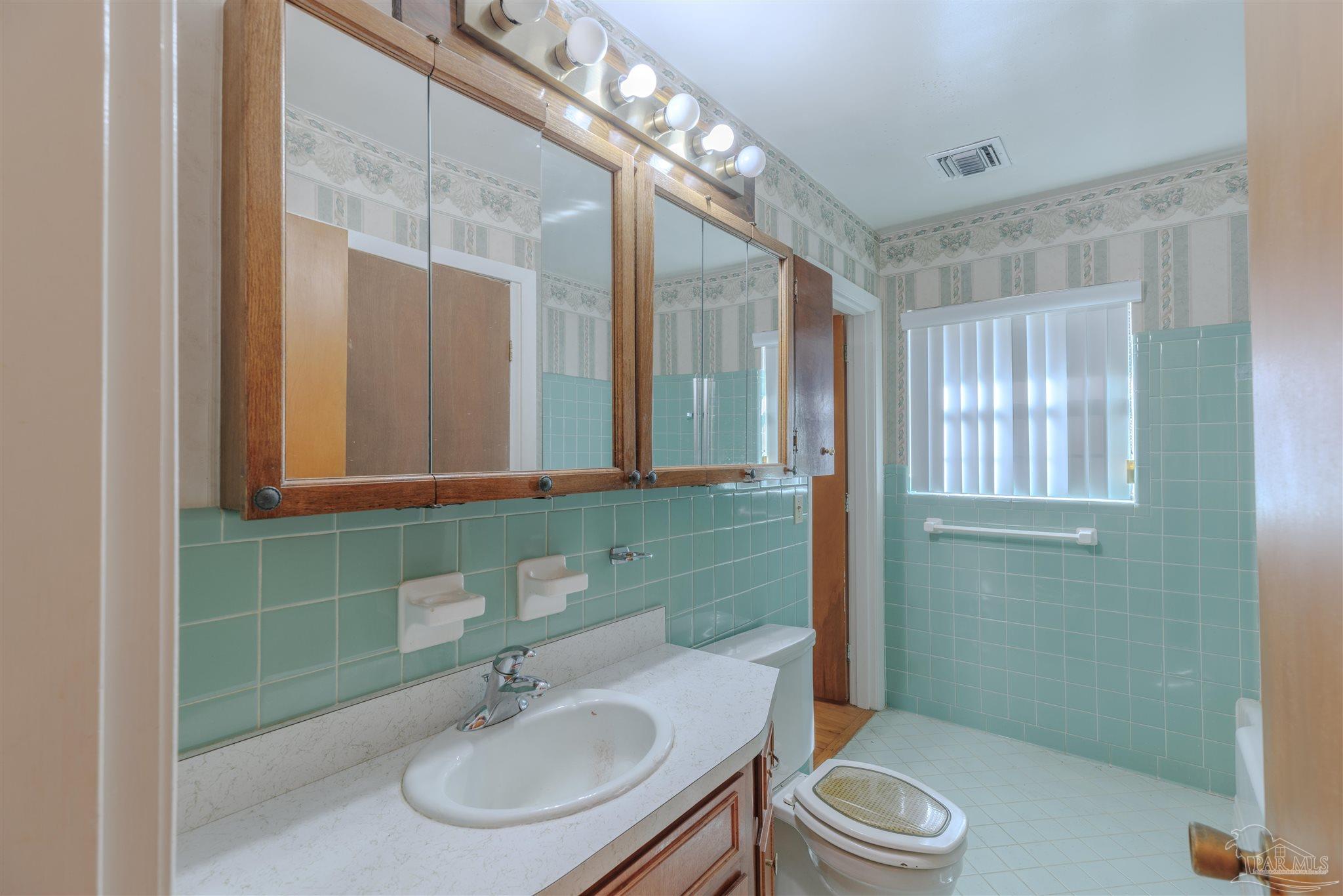 2035 Summit Boulevard Pensacola FL 32503