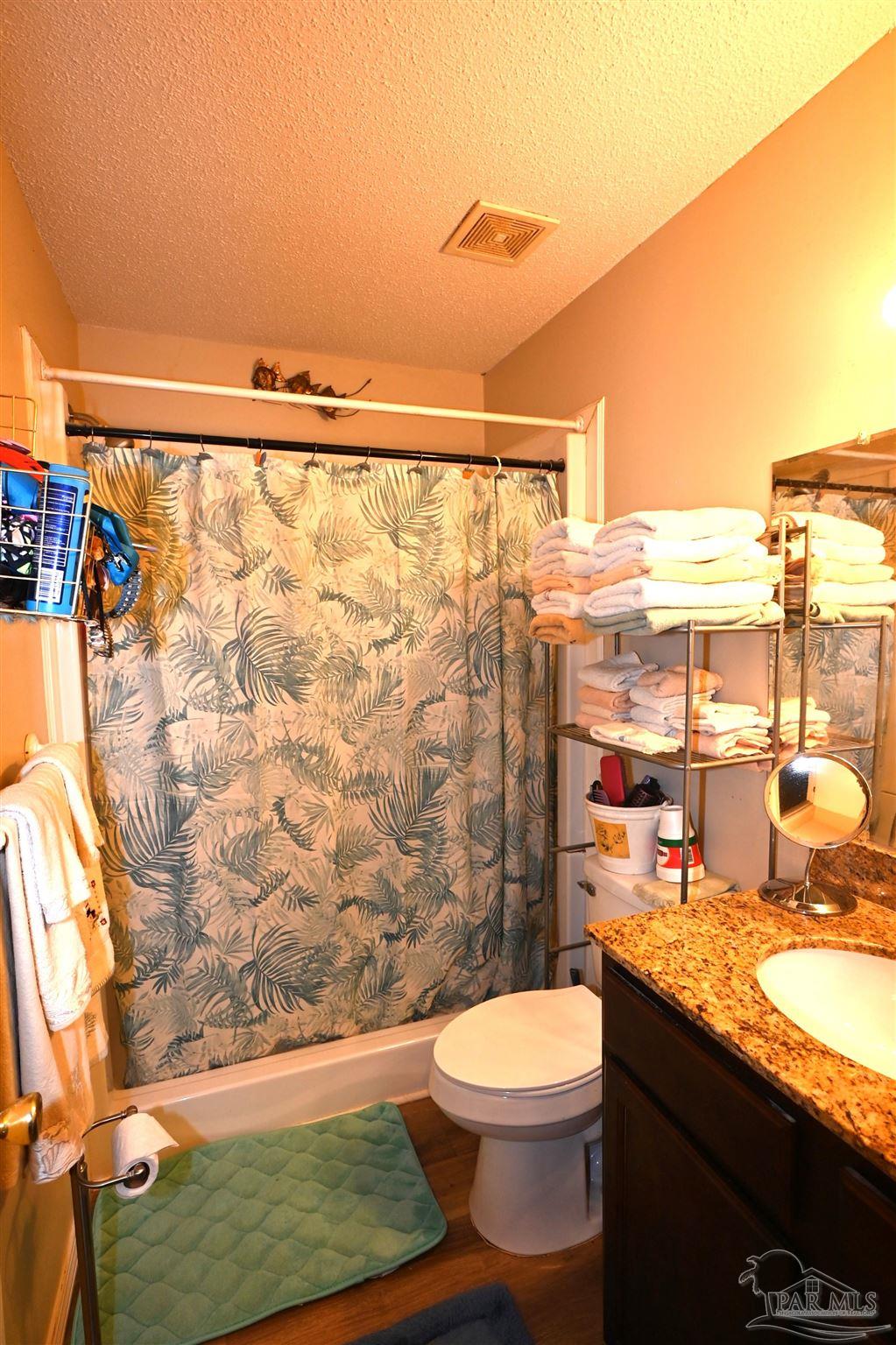 2573 Avenida De Sol Navarre FL 32566