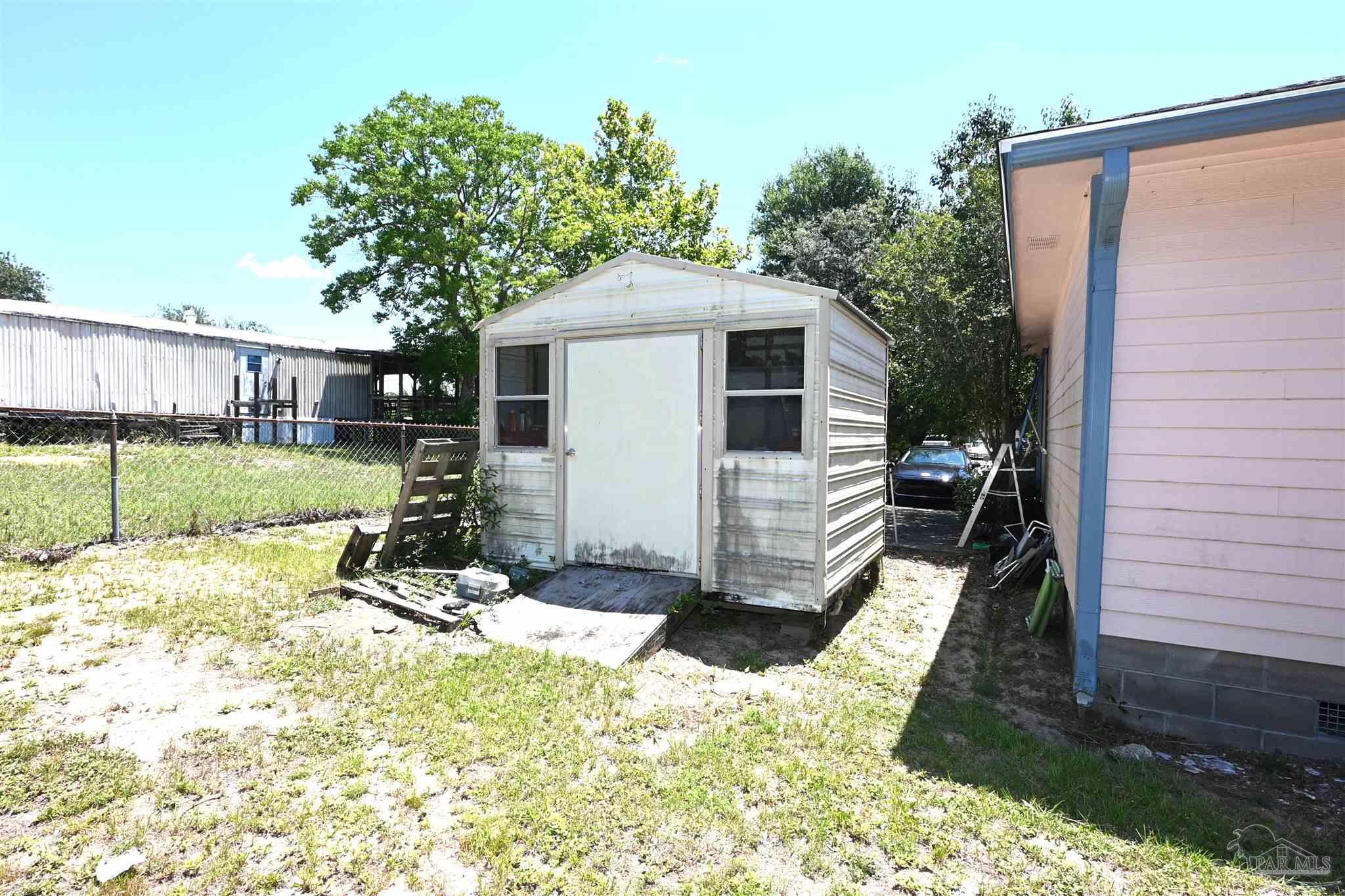 2573 Avenida De Sol Navarre FL 32566
