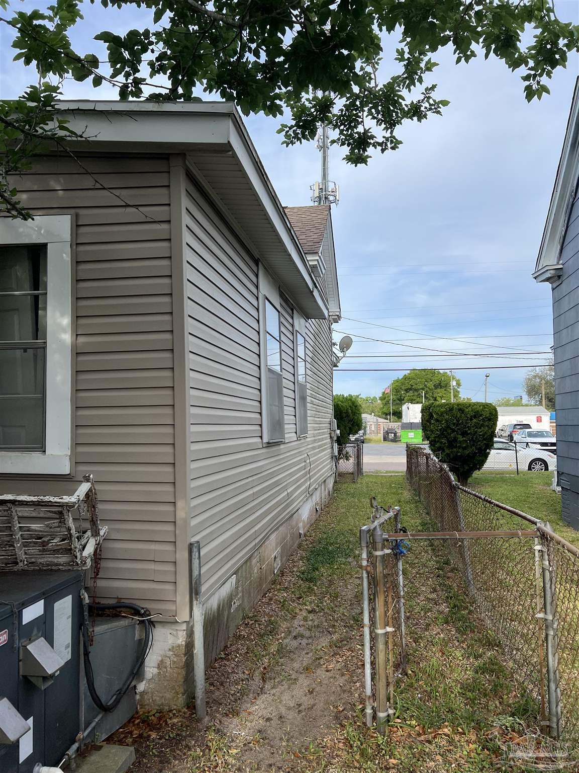 808 N 6th Avenue Pensacola FL 32501