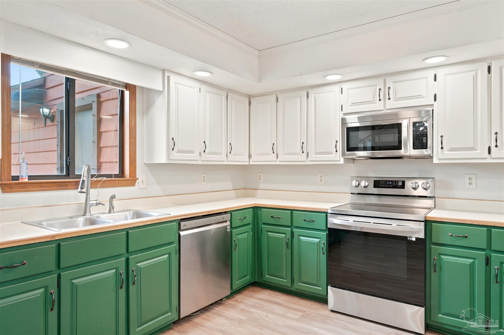 6813 Cedar Ridge Drive Pensacola FL 32526