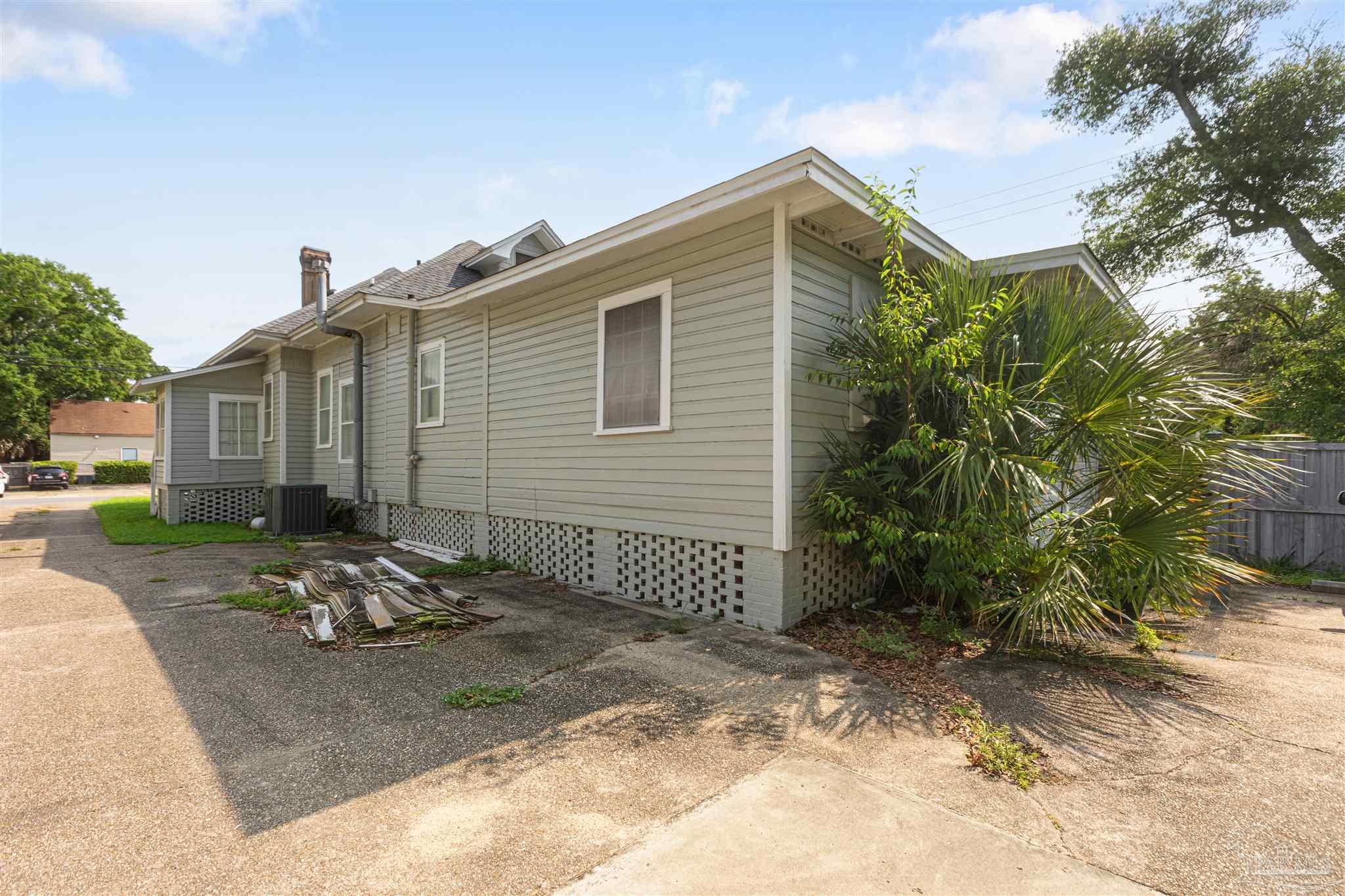 823 E Jackson Street Pensacola FL 32501