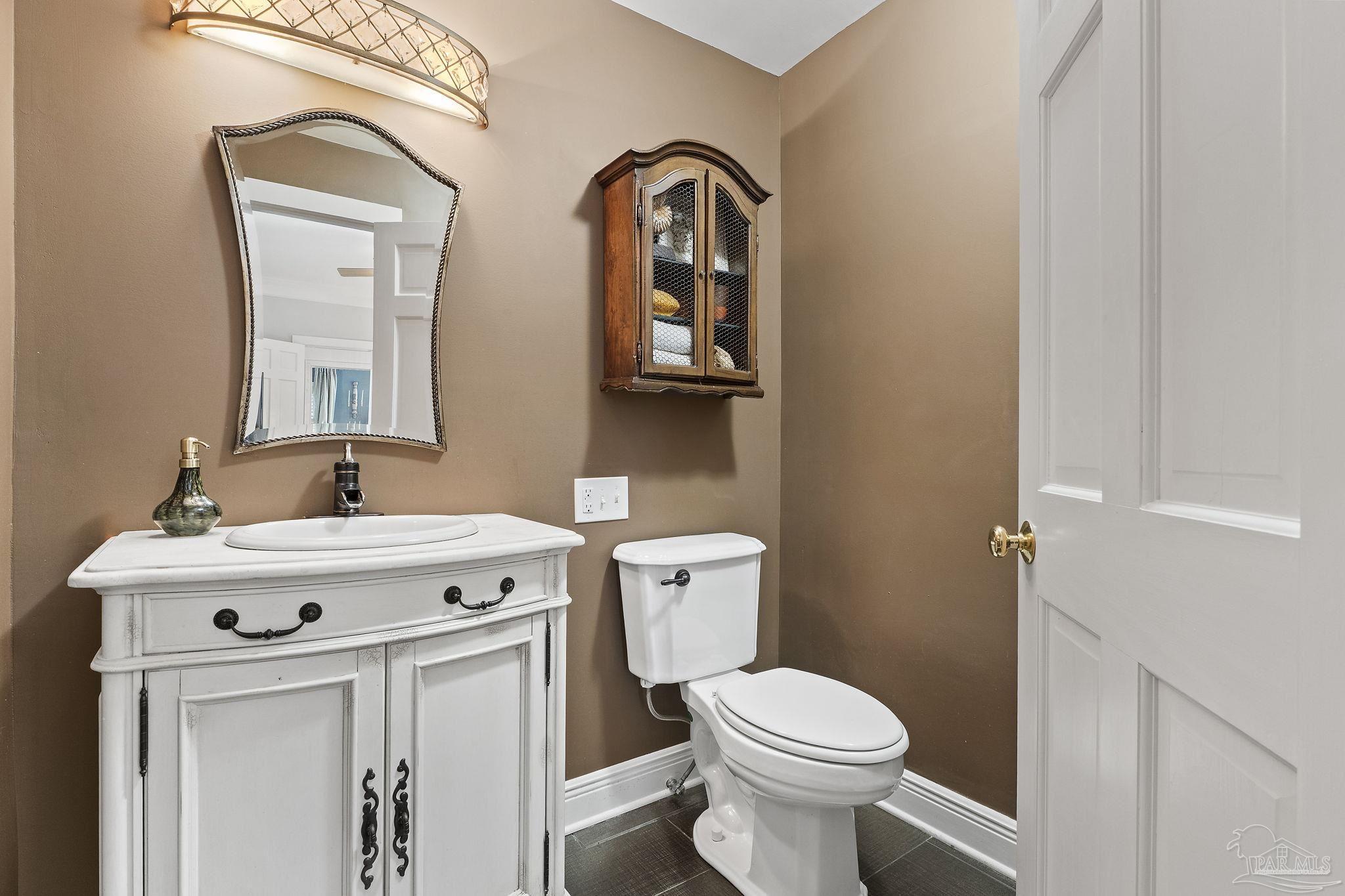 1660 E Texar Drive Pensacola FL 32503