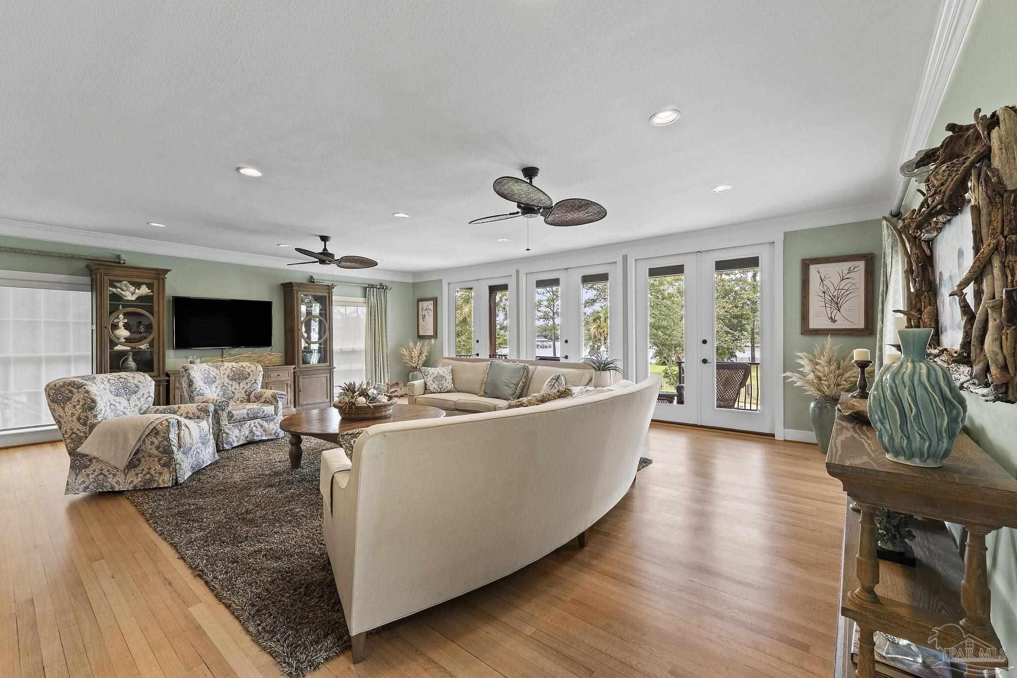 1660 E Texar Drive Pensacola FL 32503