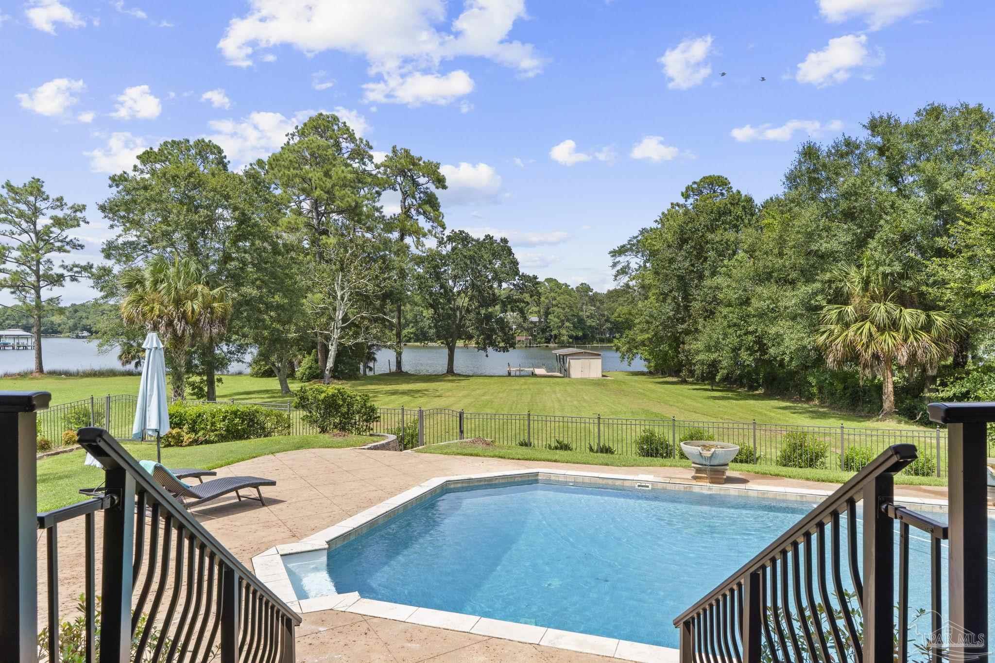 1660 E Texar Drive Pensacola FL 32503