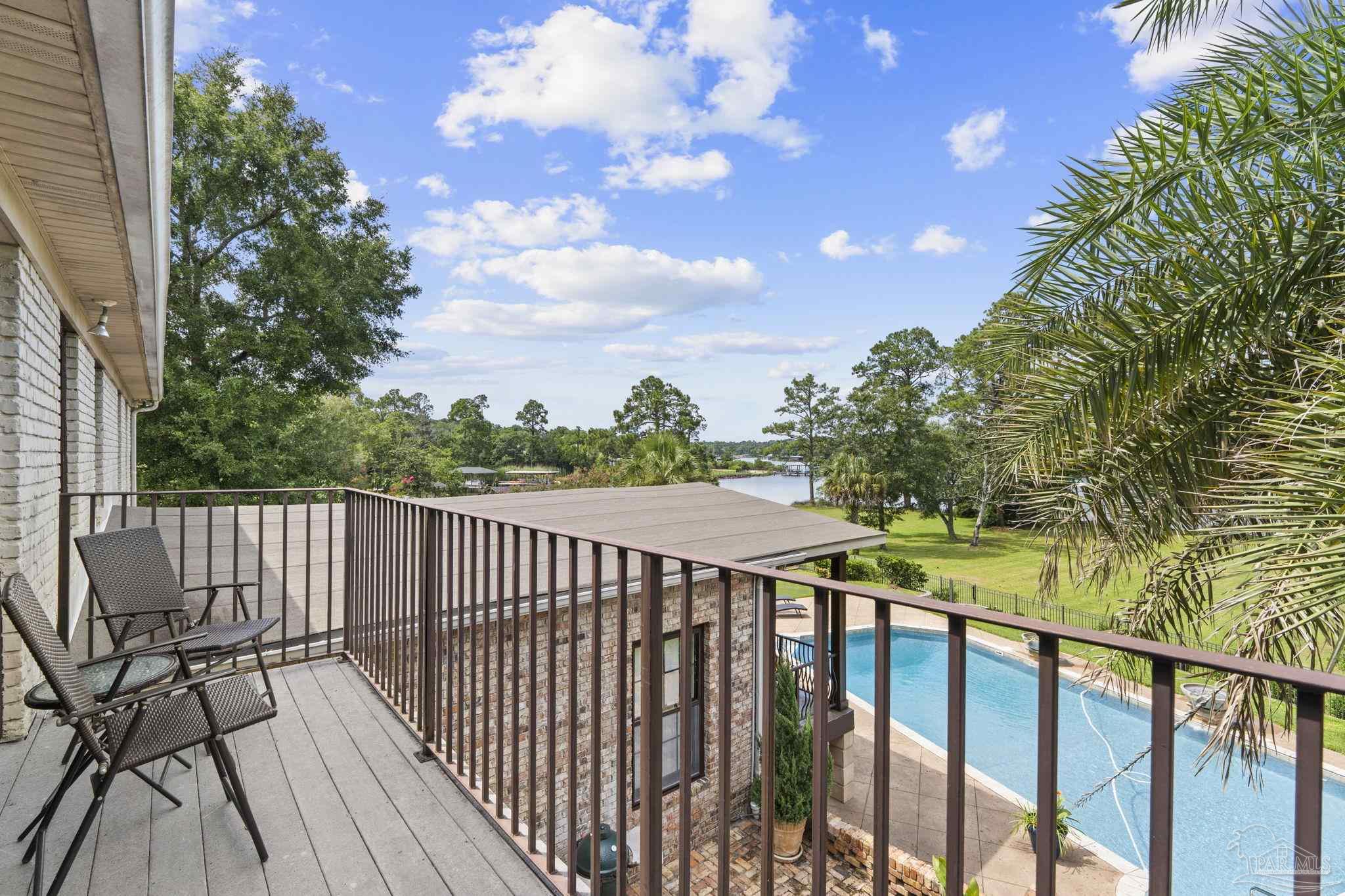 1660 E Texar Drive Pensacola FL 32503