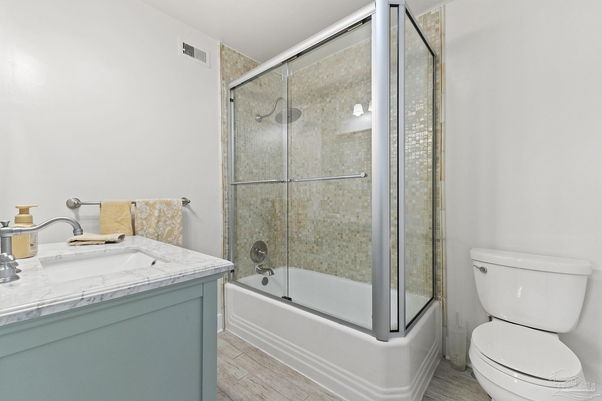 1660 E Texar Drive Pensacola FL 32503