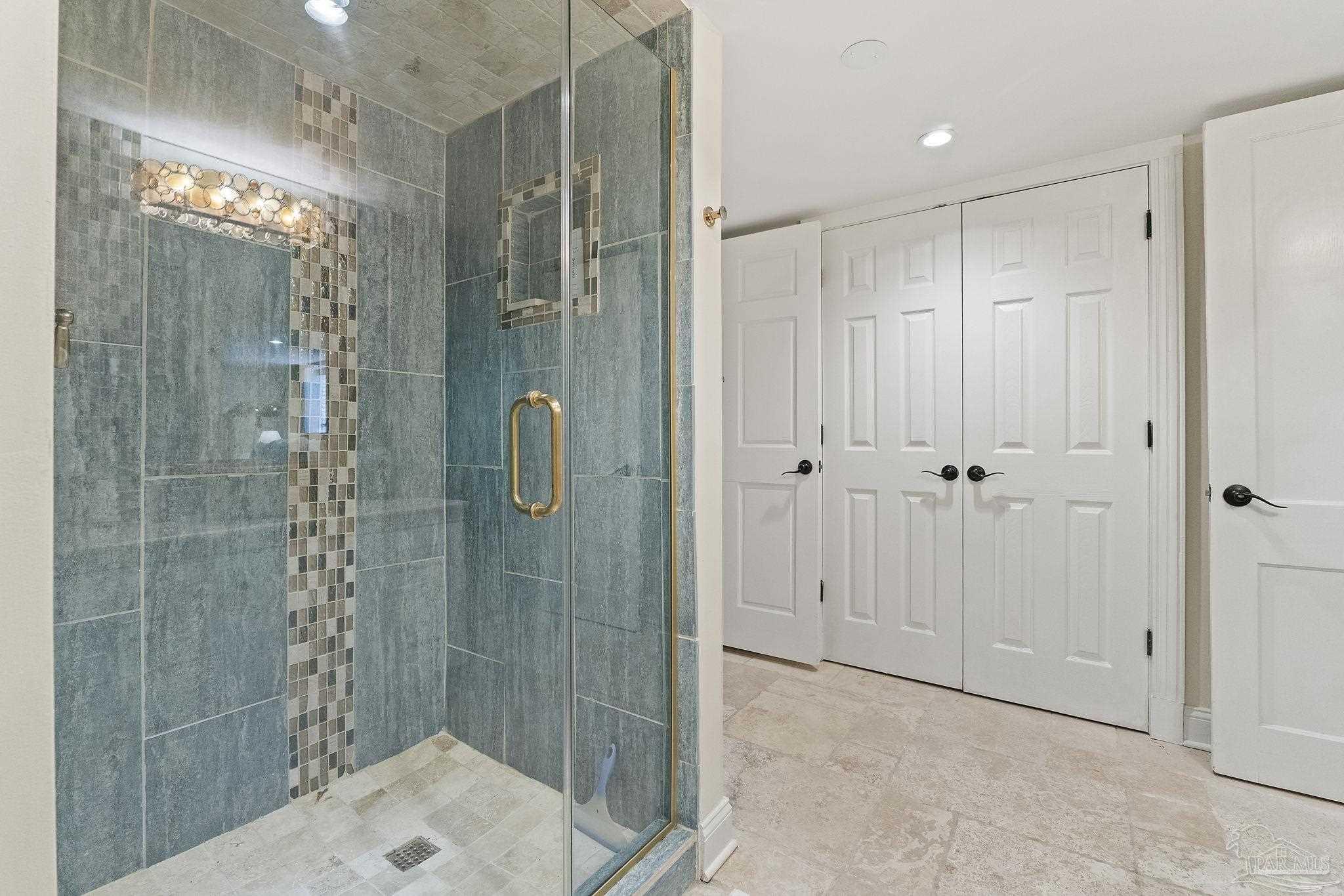1660 E Texar Drive Pensacola FL 32503