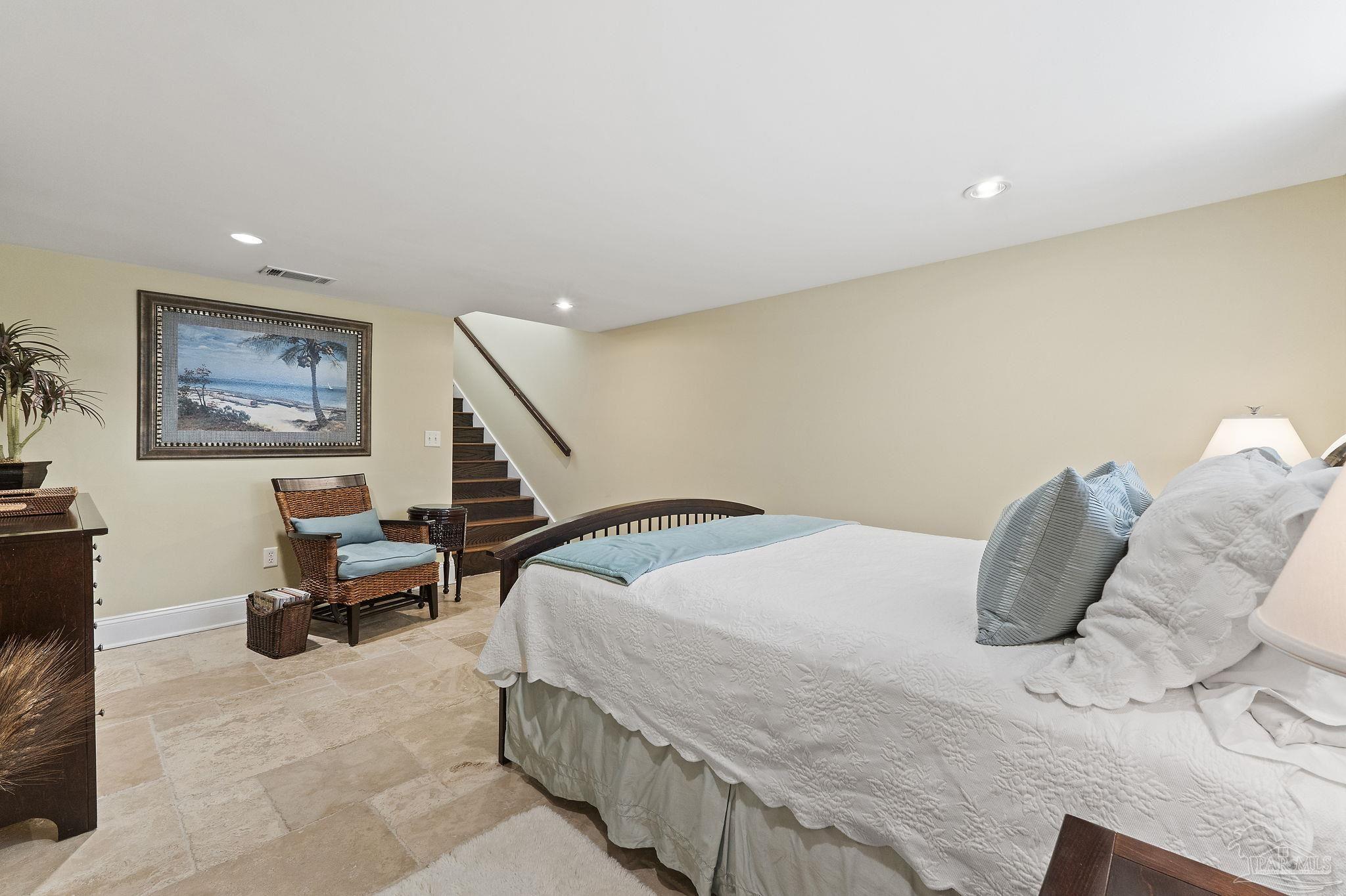 1660 E Texar Drive Pensacola FL 32503