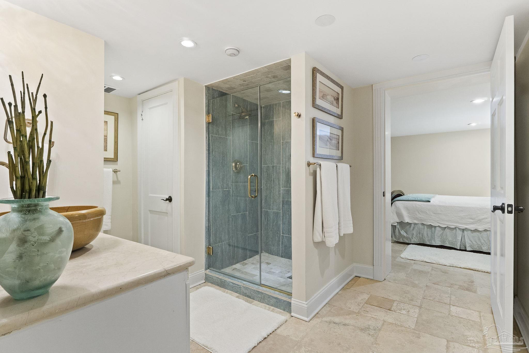 1660 E Texar Drive Pensacola FL 32503