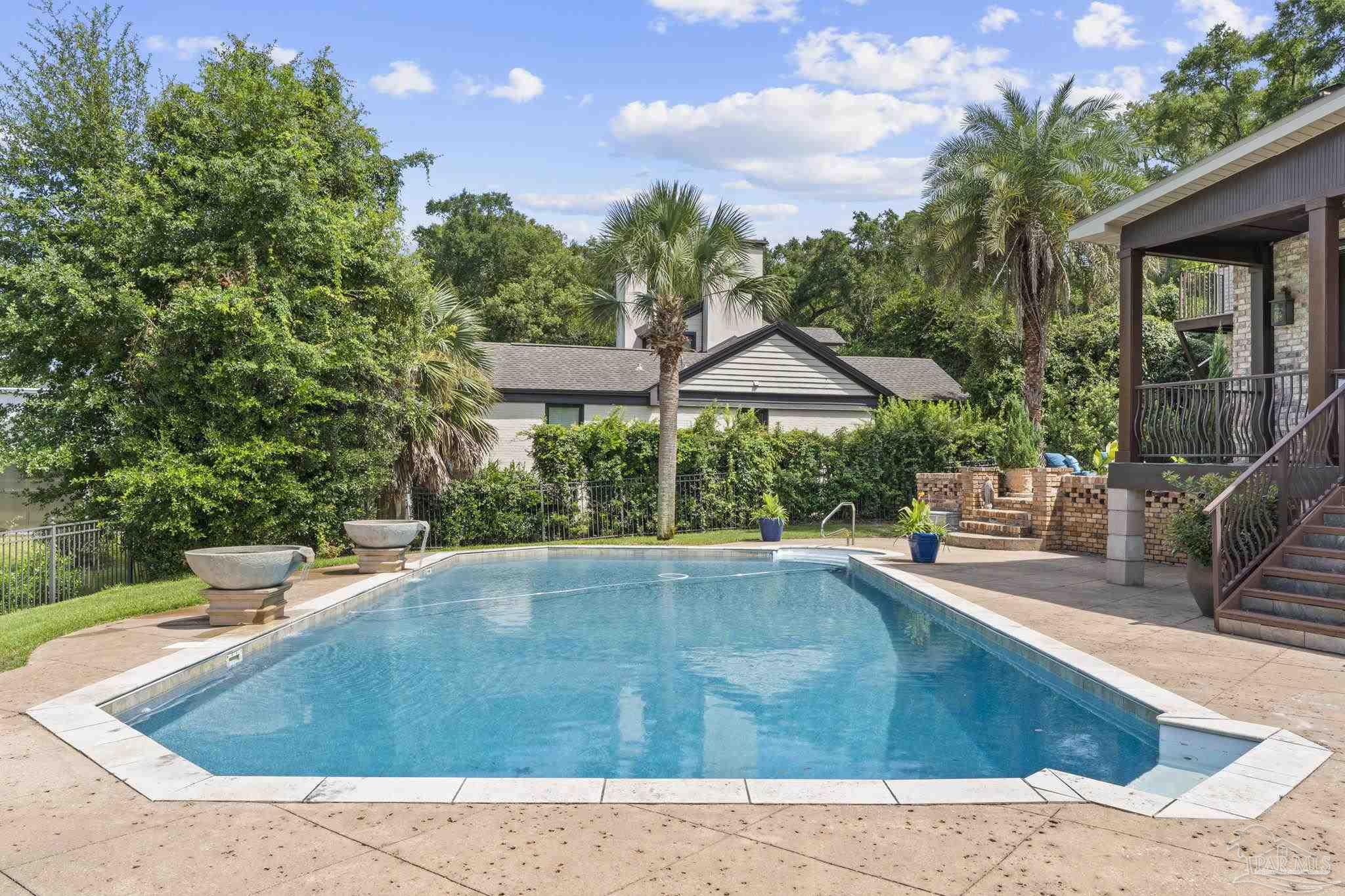 1660 E Texar Drive Pensacola FL 32503