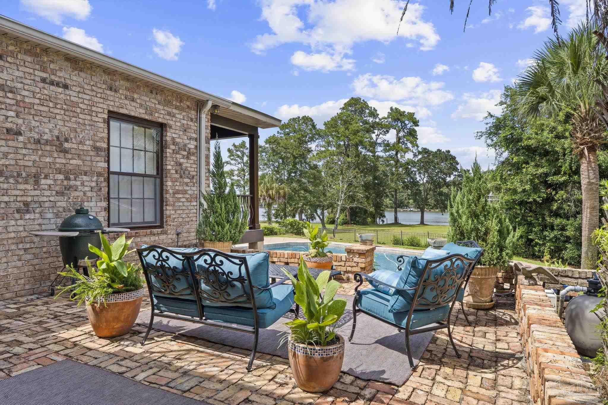 1660 E Texar Drive Pensacola FL 32503