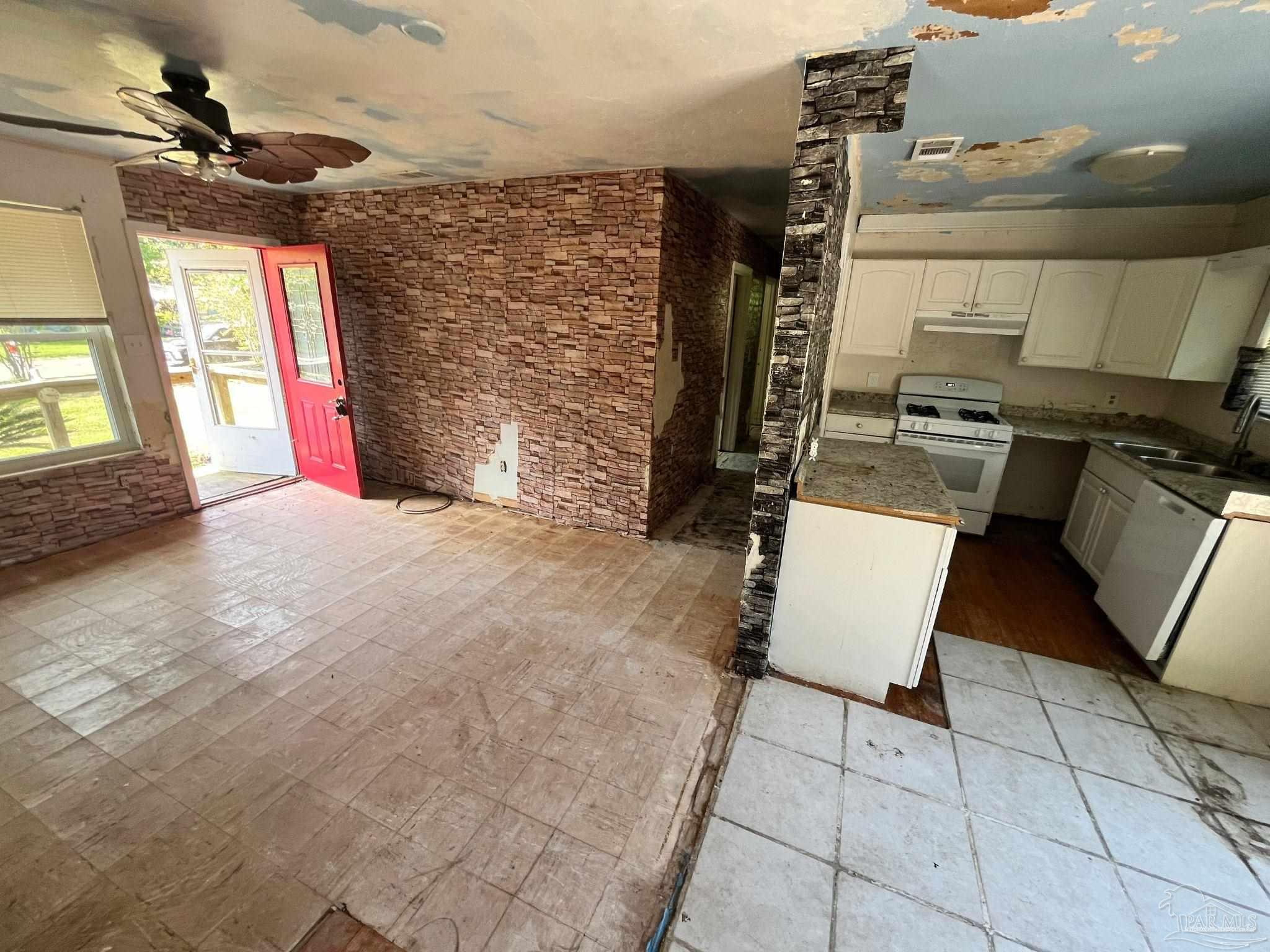 911 Twinbrook Avenue Pensacola FL 32505