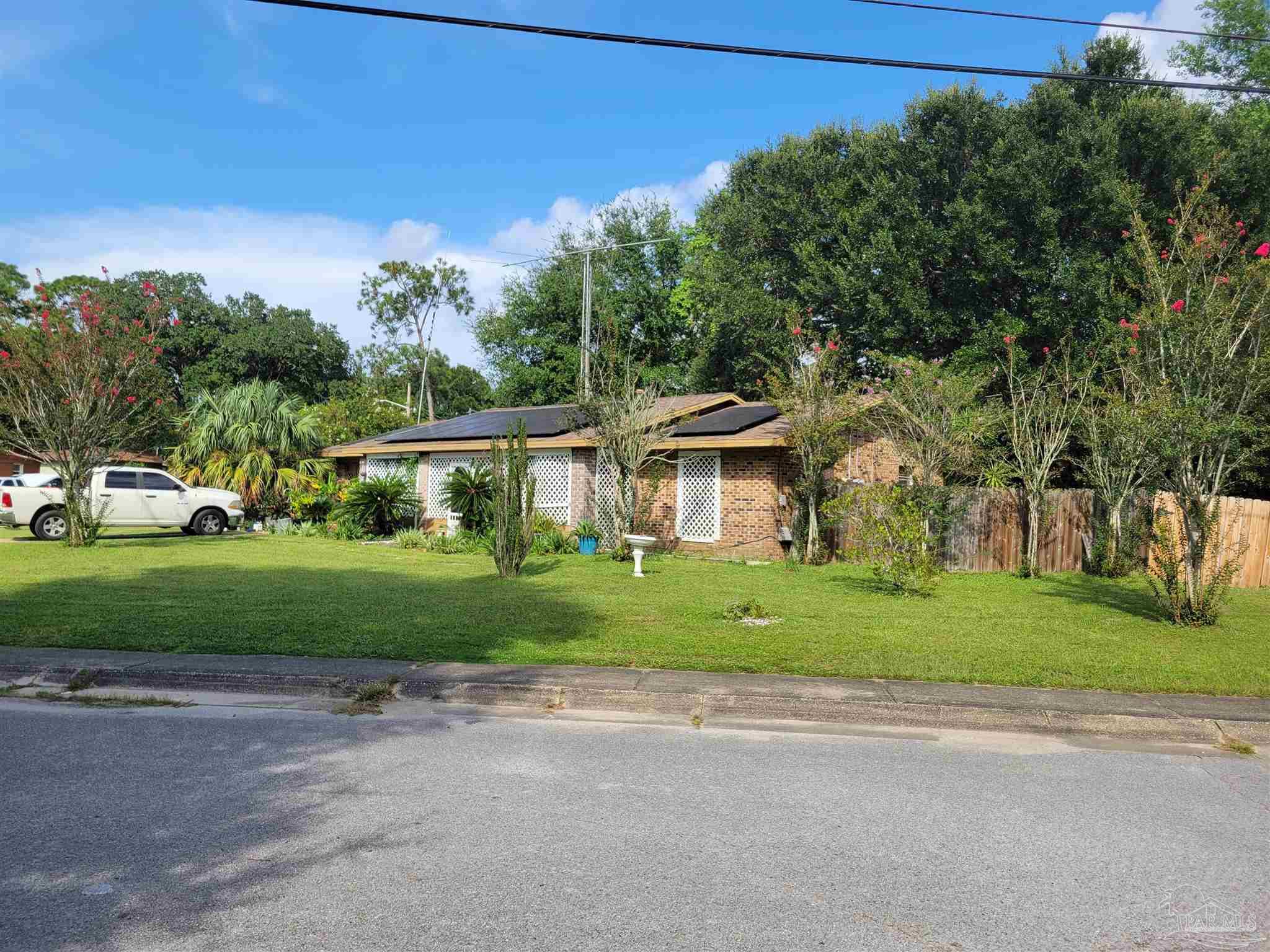 4512 Cherbourg Way Pensacola FL 32505