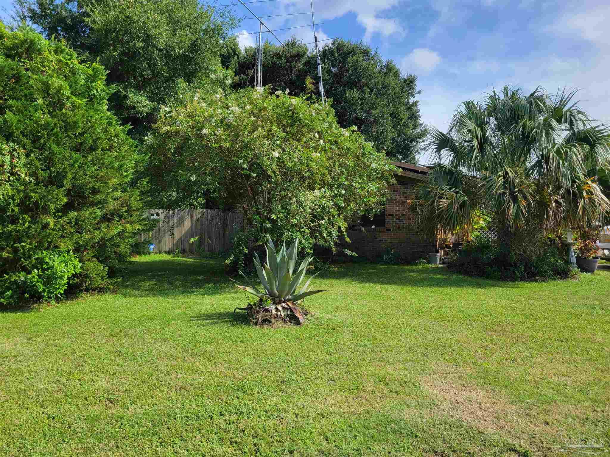 4512 Cherbourg Way Pensacola FL 32505