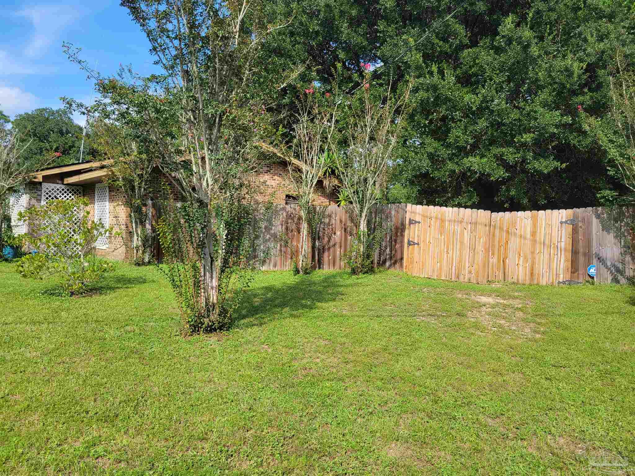 4512 Cherbourg Way Pensacola FL 32505