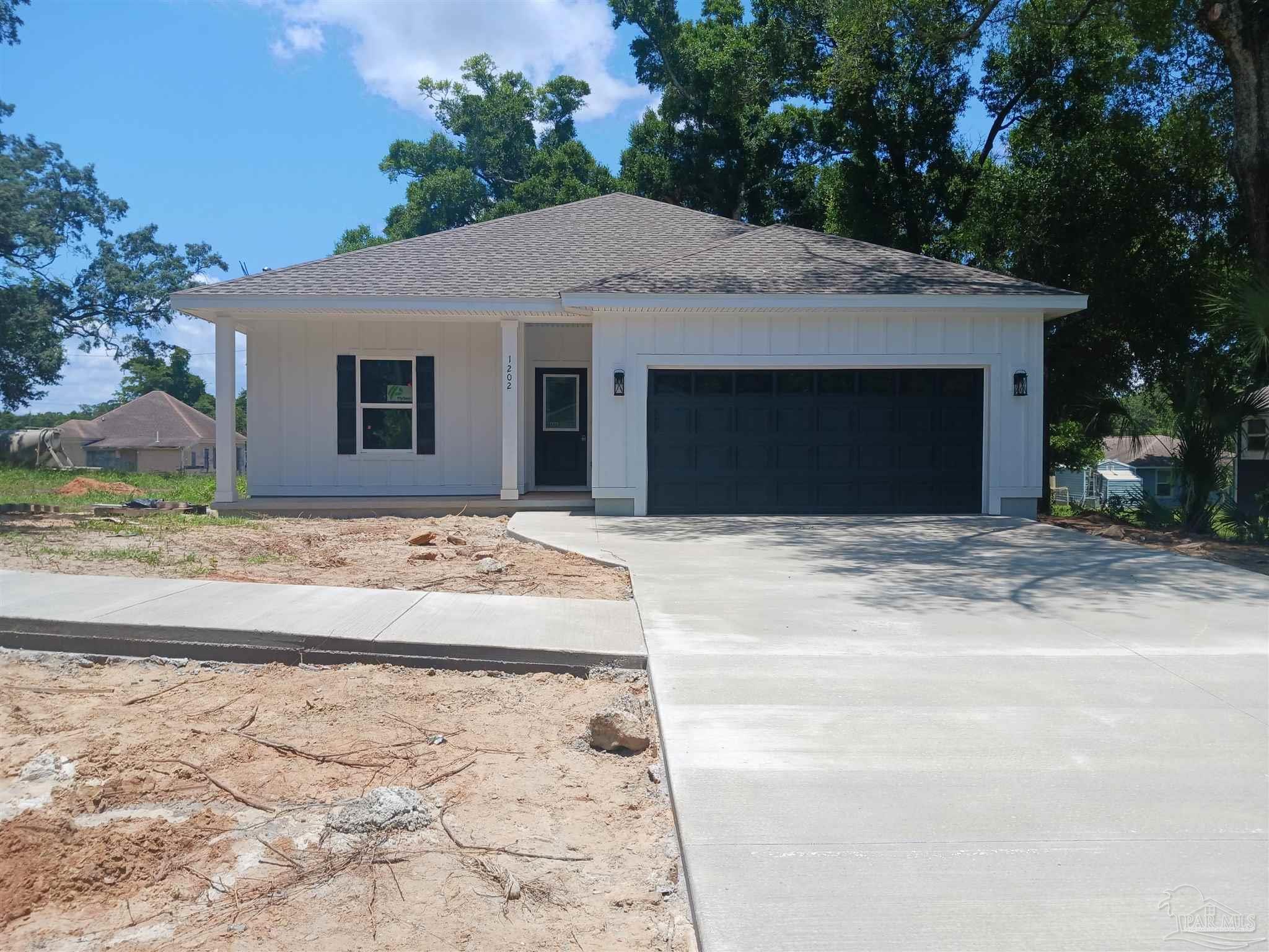 1202 W Lee Street Pensacola FL 32501