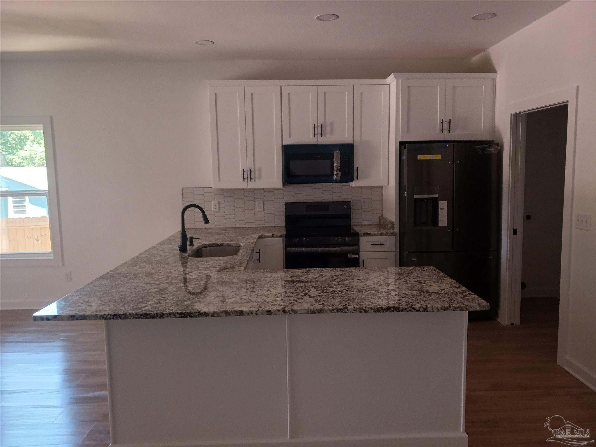 1202 W Lee Street Pensacola FL 32501