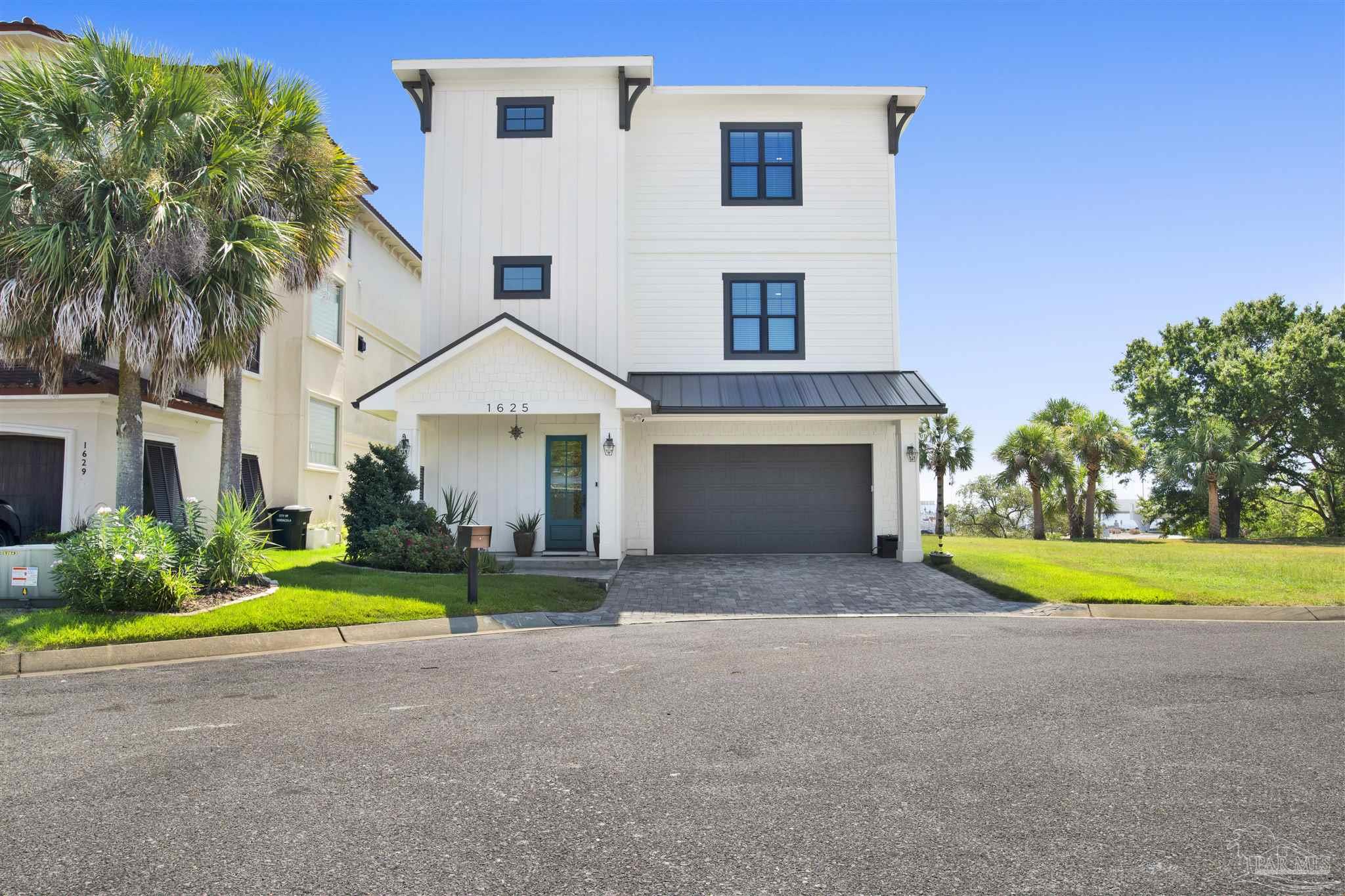 1625 E Heinberg Street Pensacola FL 32502