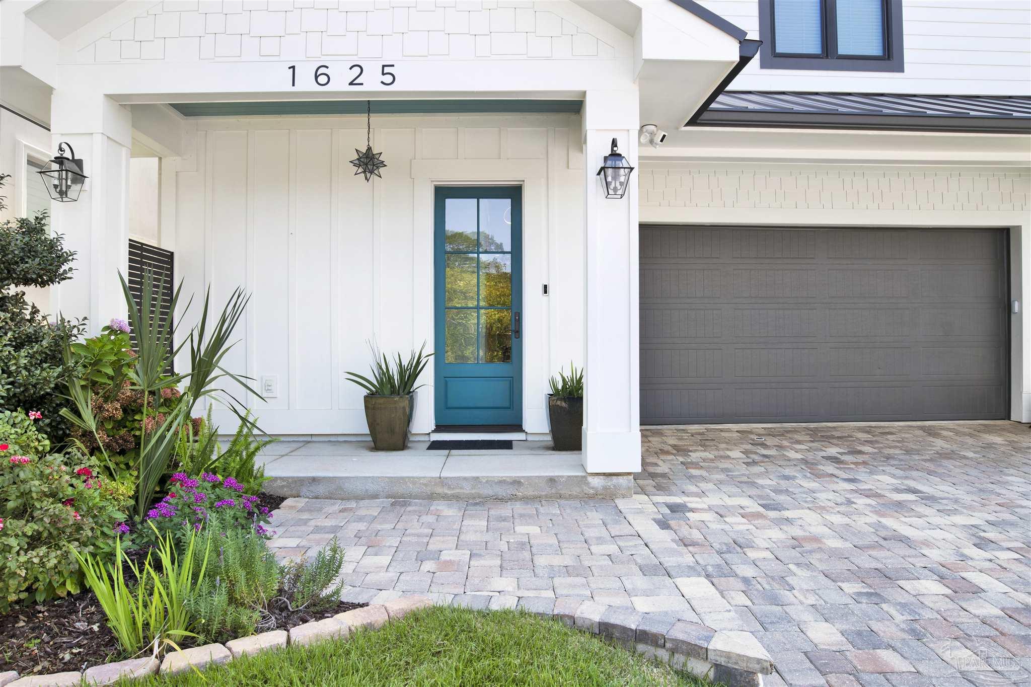 1625 E Heinberg Street Pensacola FL 32502