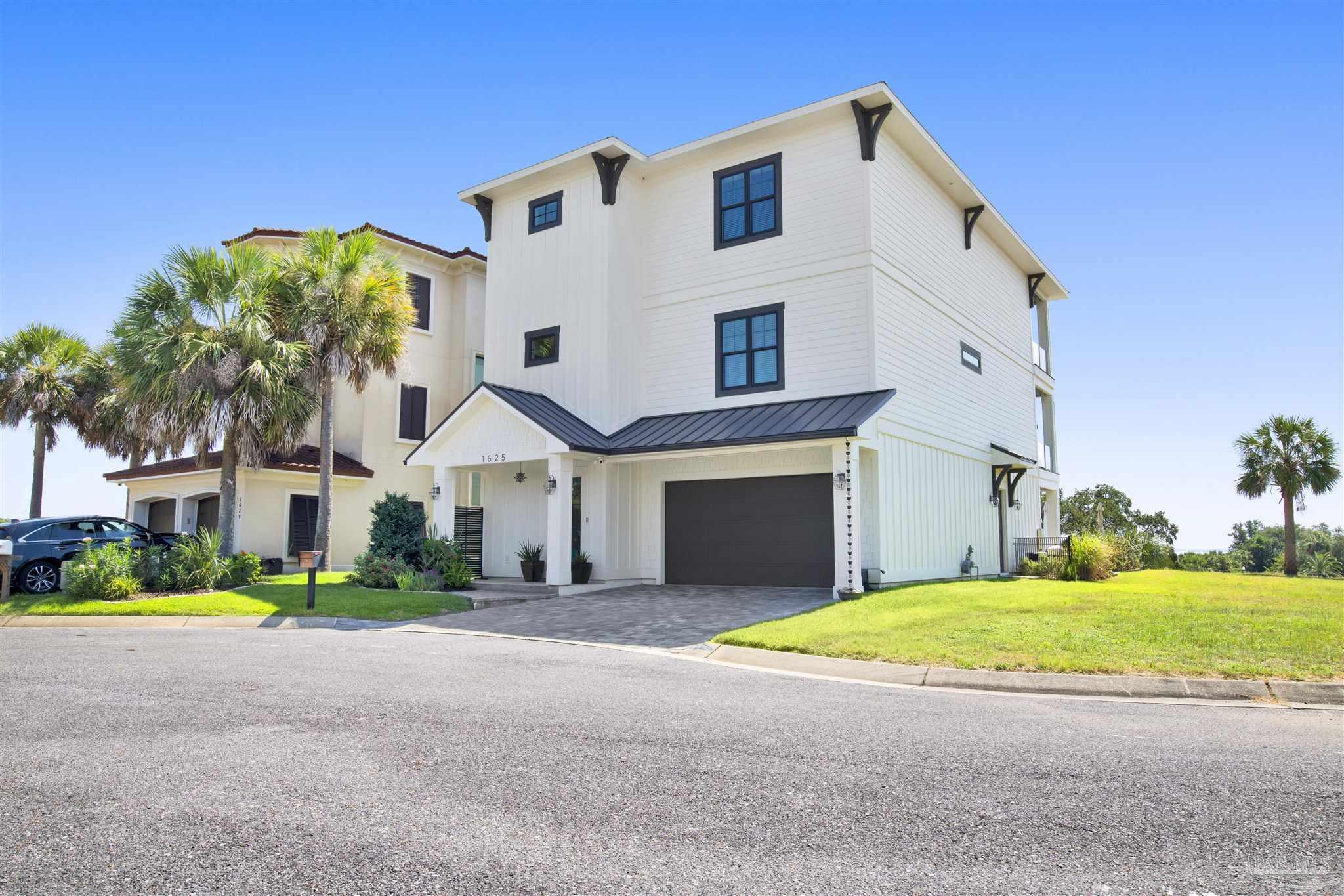 1625 E Heinberg Street Pensacola FL 32502