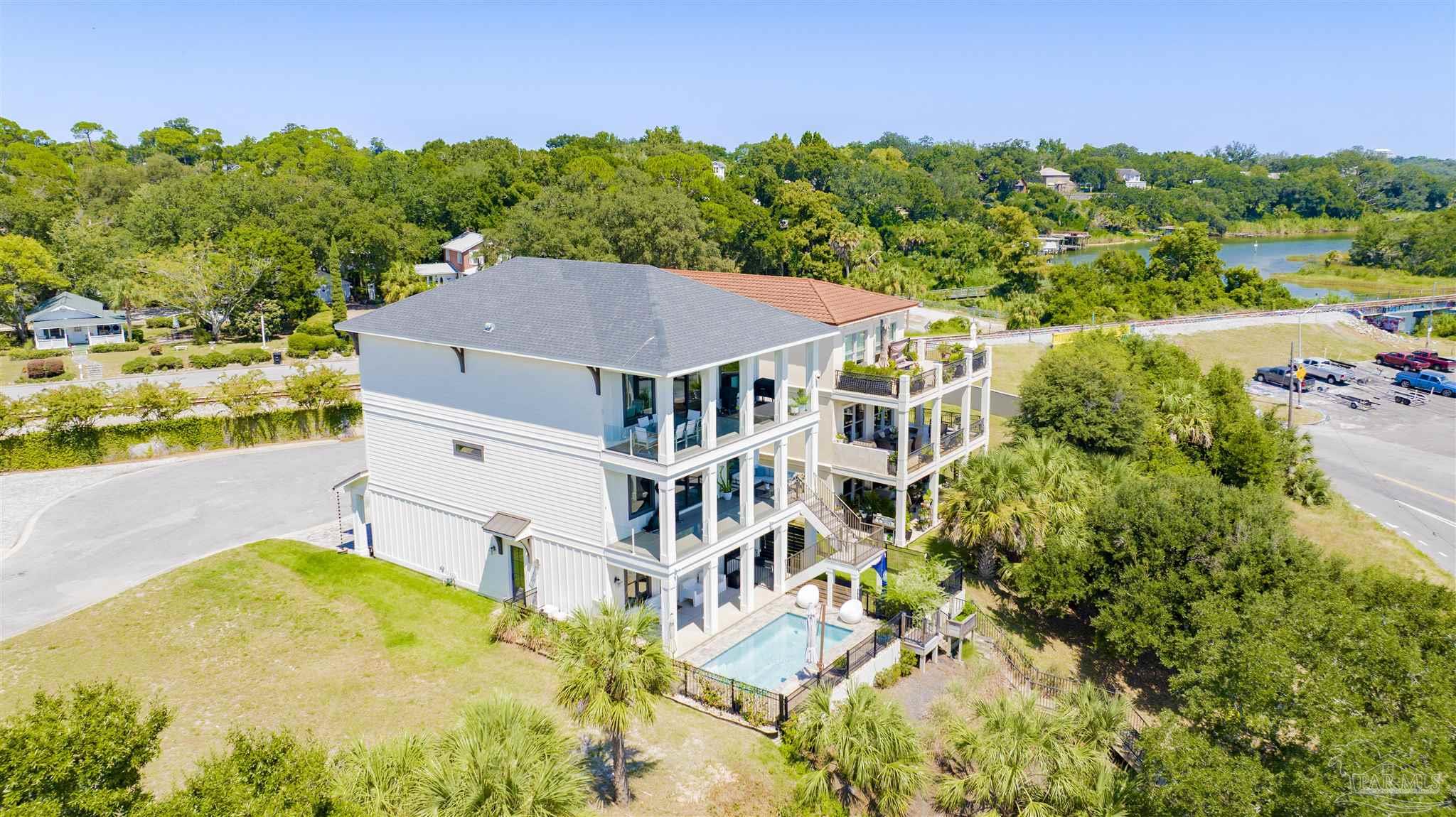 1625 E Heinberg Street Pensacola FL 32502