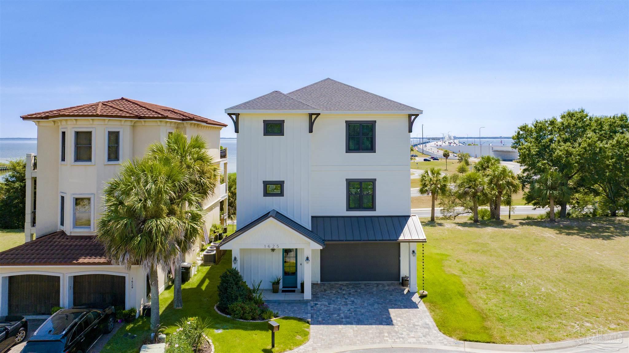 1625 E Heinberg Street Pensacola FL 32502