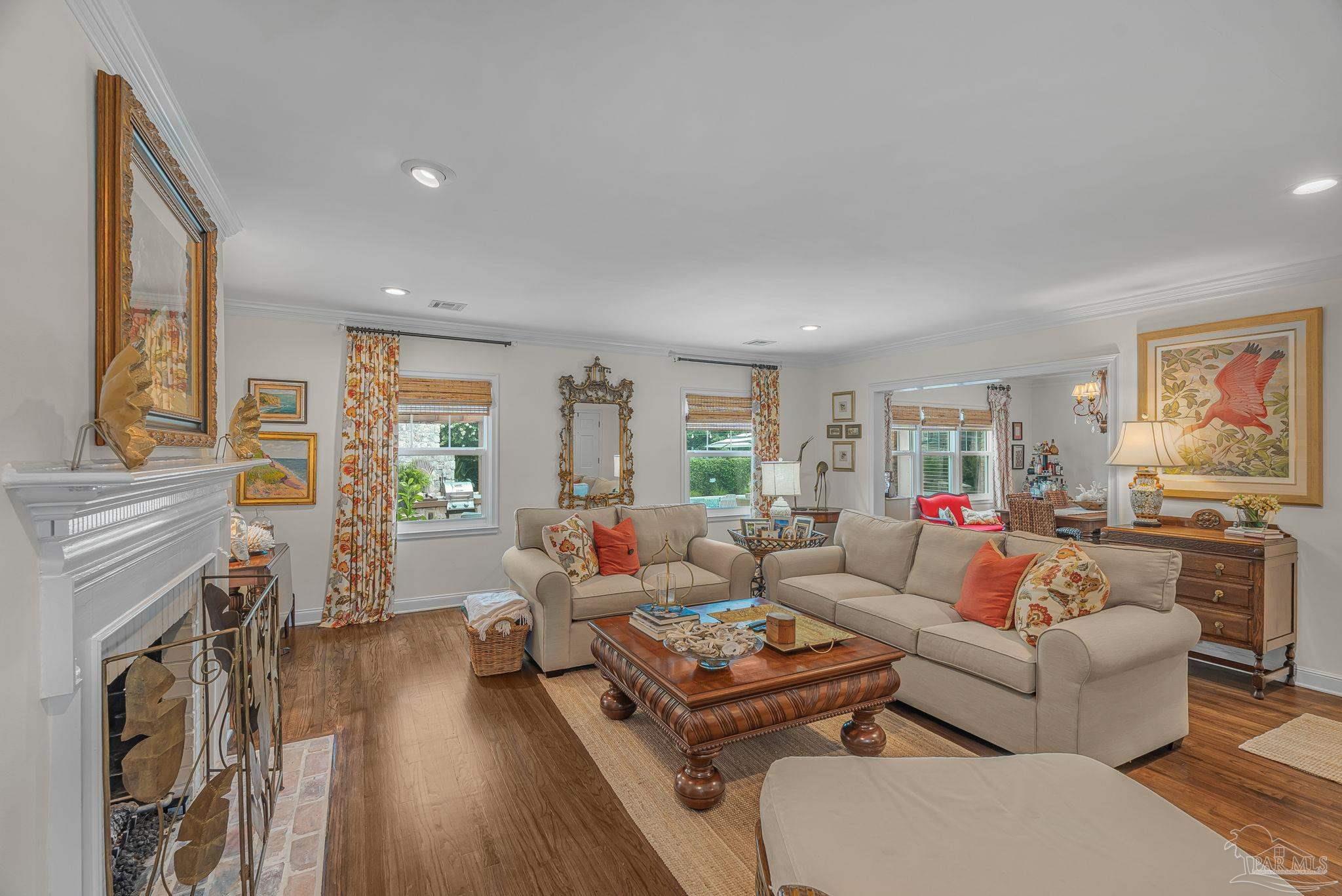 914 Fairway Drive Pensacola FL 32507