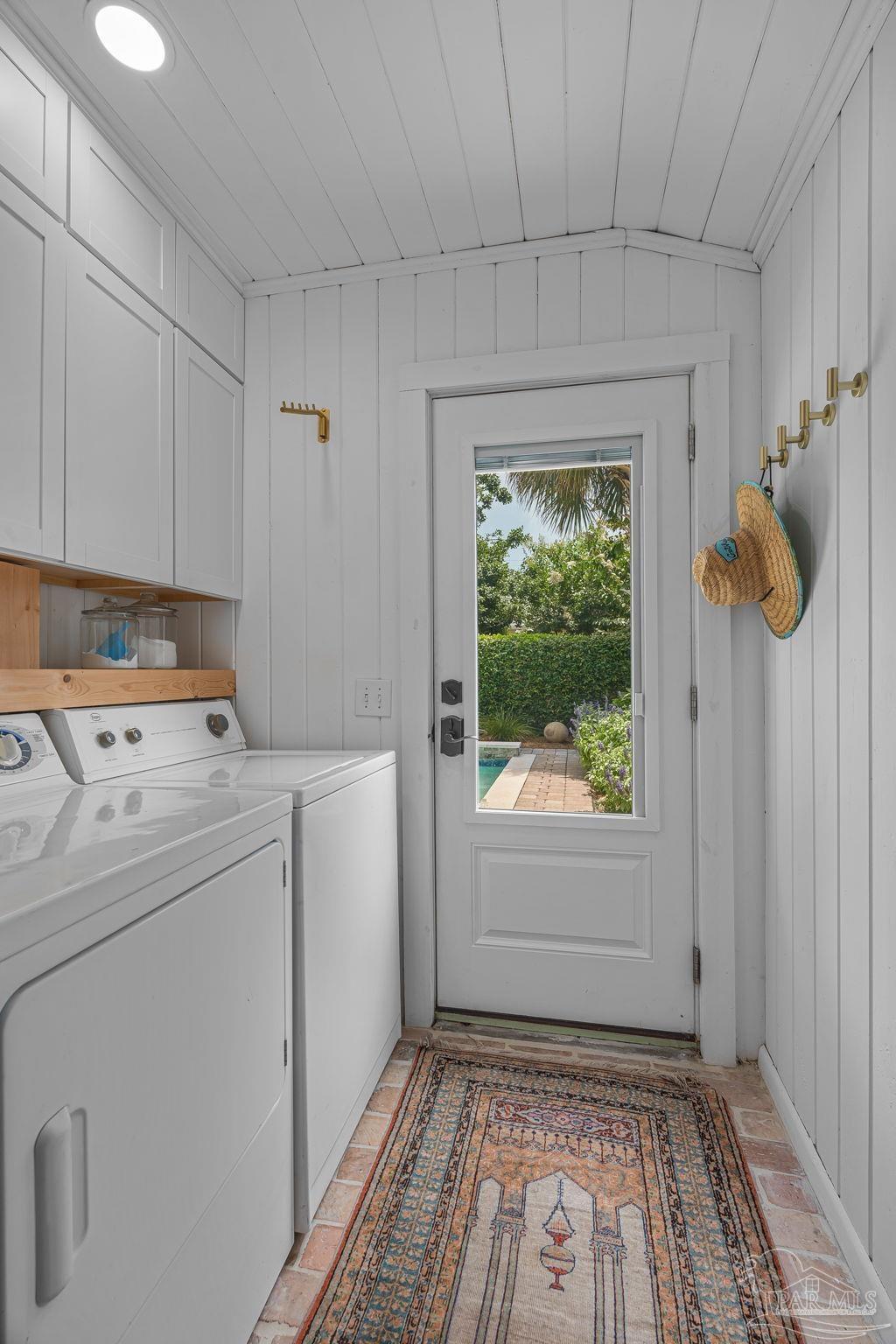 914 Fairway Drive Pensacola FL 32507