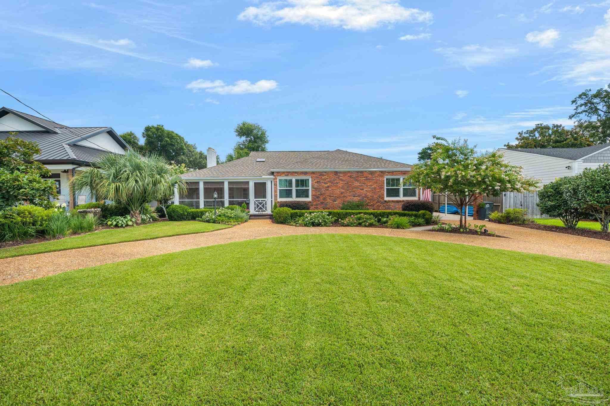 914 Fairway Drive Pensacola FL 32507